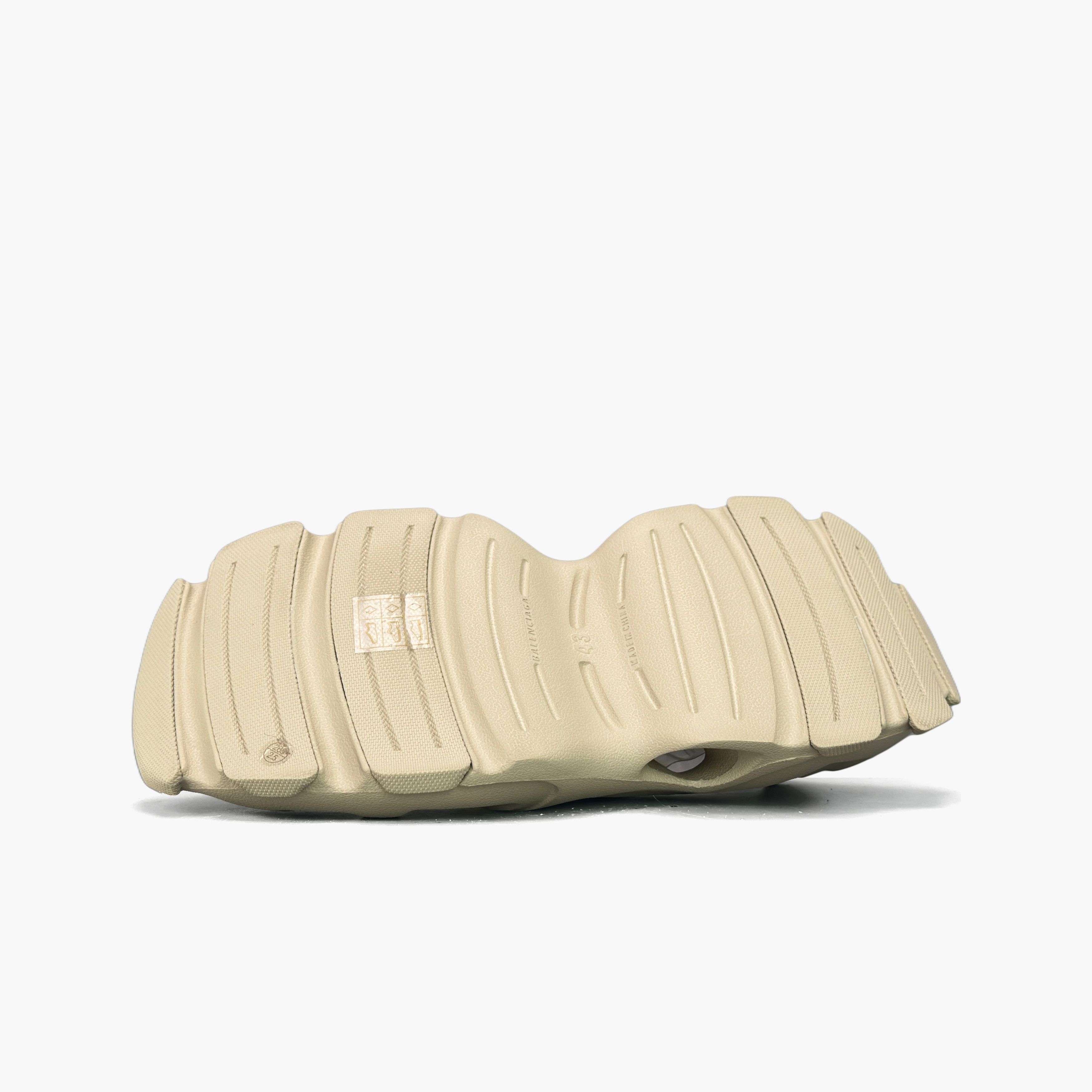 Balenciaga Balenciaga 3XL Beige Sneakers Size 10 Size US 10 / EU 43 - 8 Thumbnail