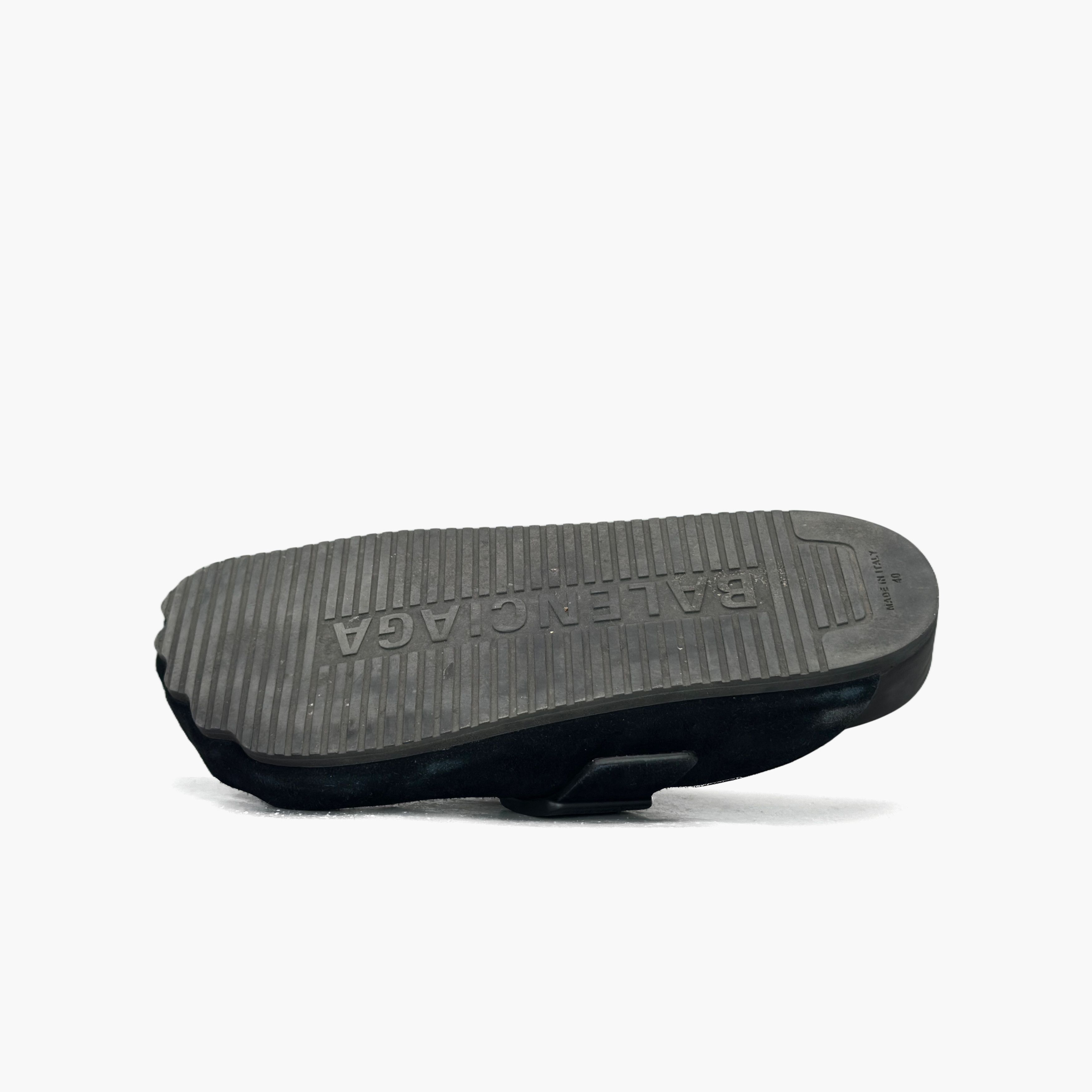 Balenciaga Balenciaga Suede Slip Ons Size 40 Size US 7 / EU 40 - 8 Thumbnail