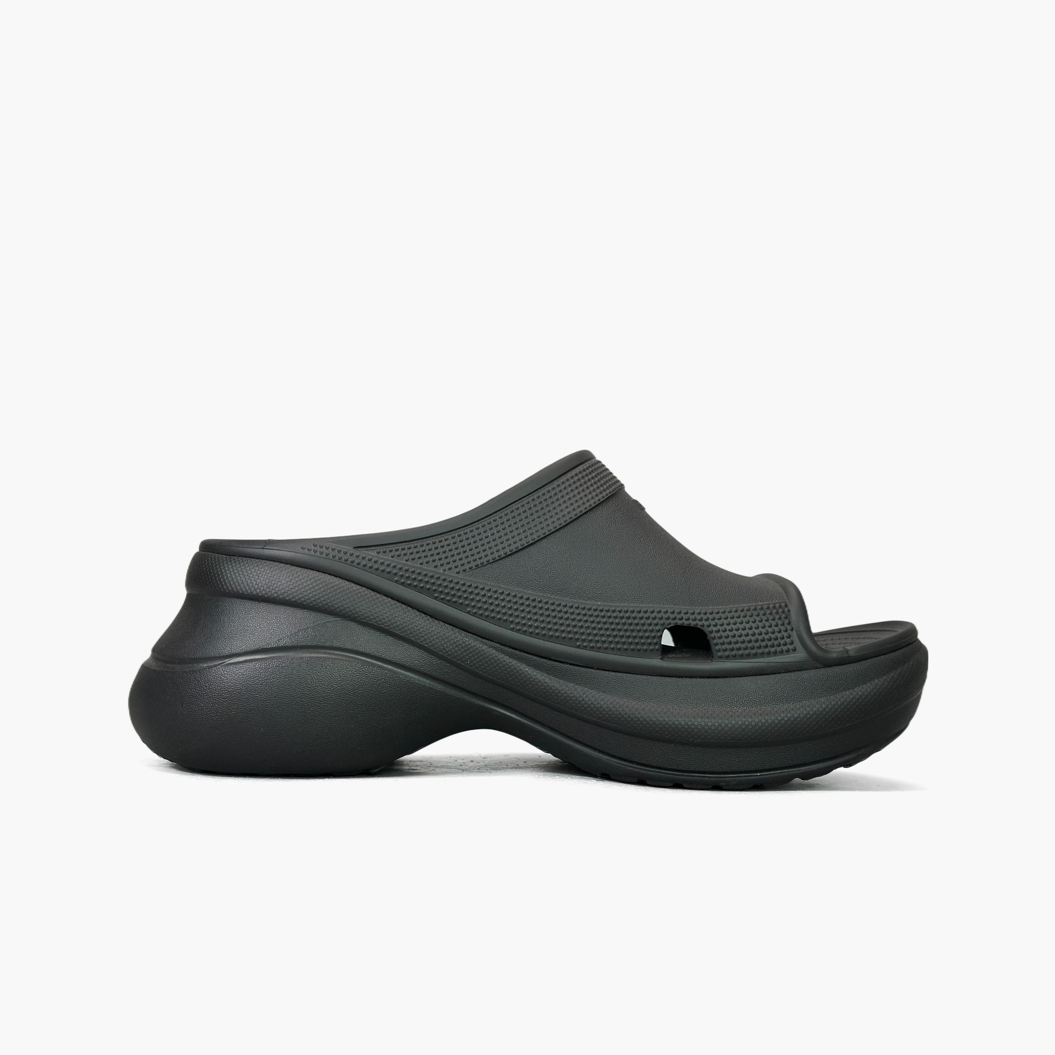 Balenciaga Balenciaga x Crocs Logo Slide Sandals Size 10 Size US 10 / EU 43 - 2 Thumbnail
