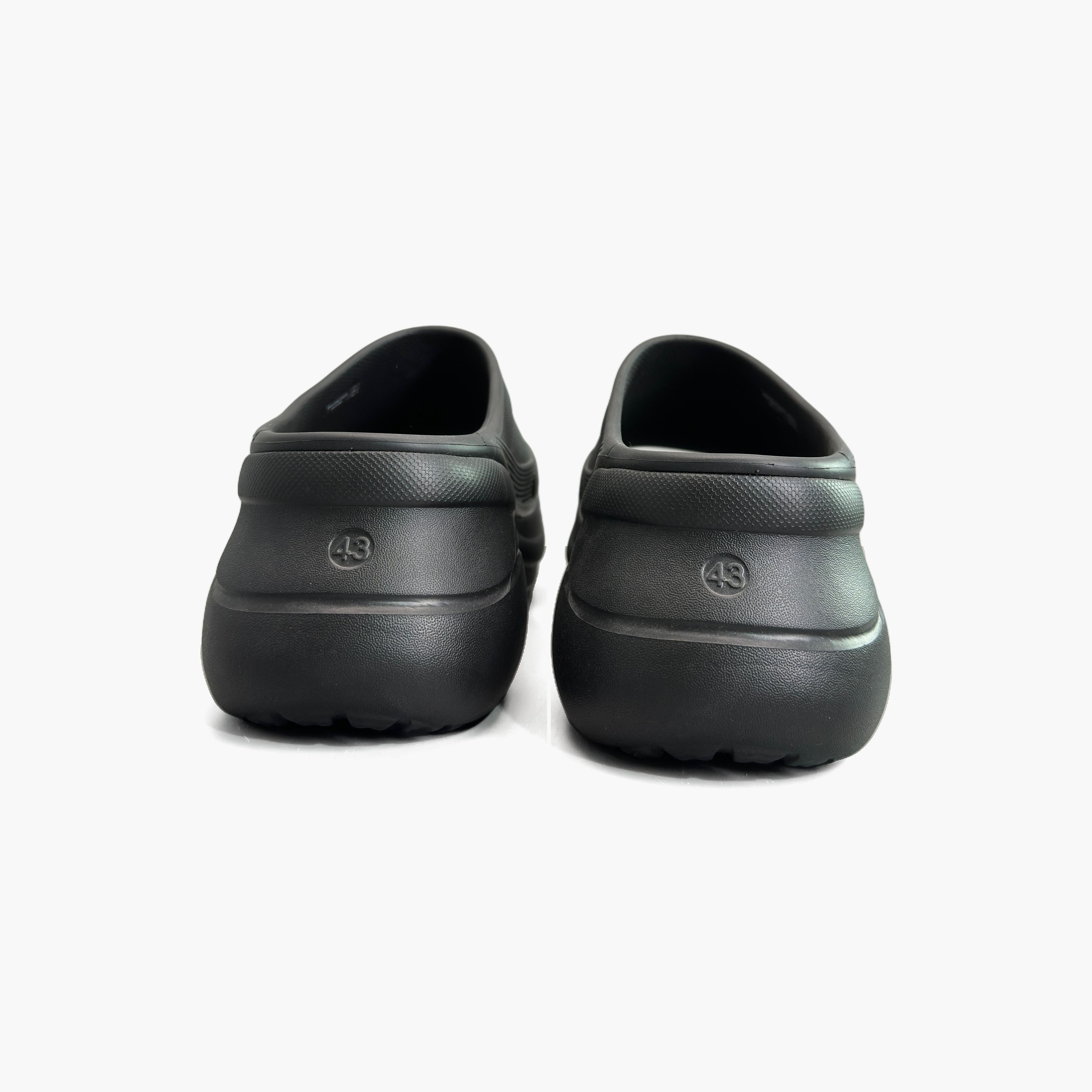 Balenciaga Balenciaga x Crocs Logo Slide Sandals Size 10 Size US 10 / EU 43 - 6 Thumbnail