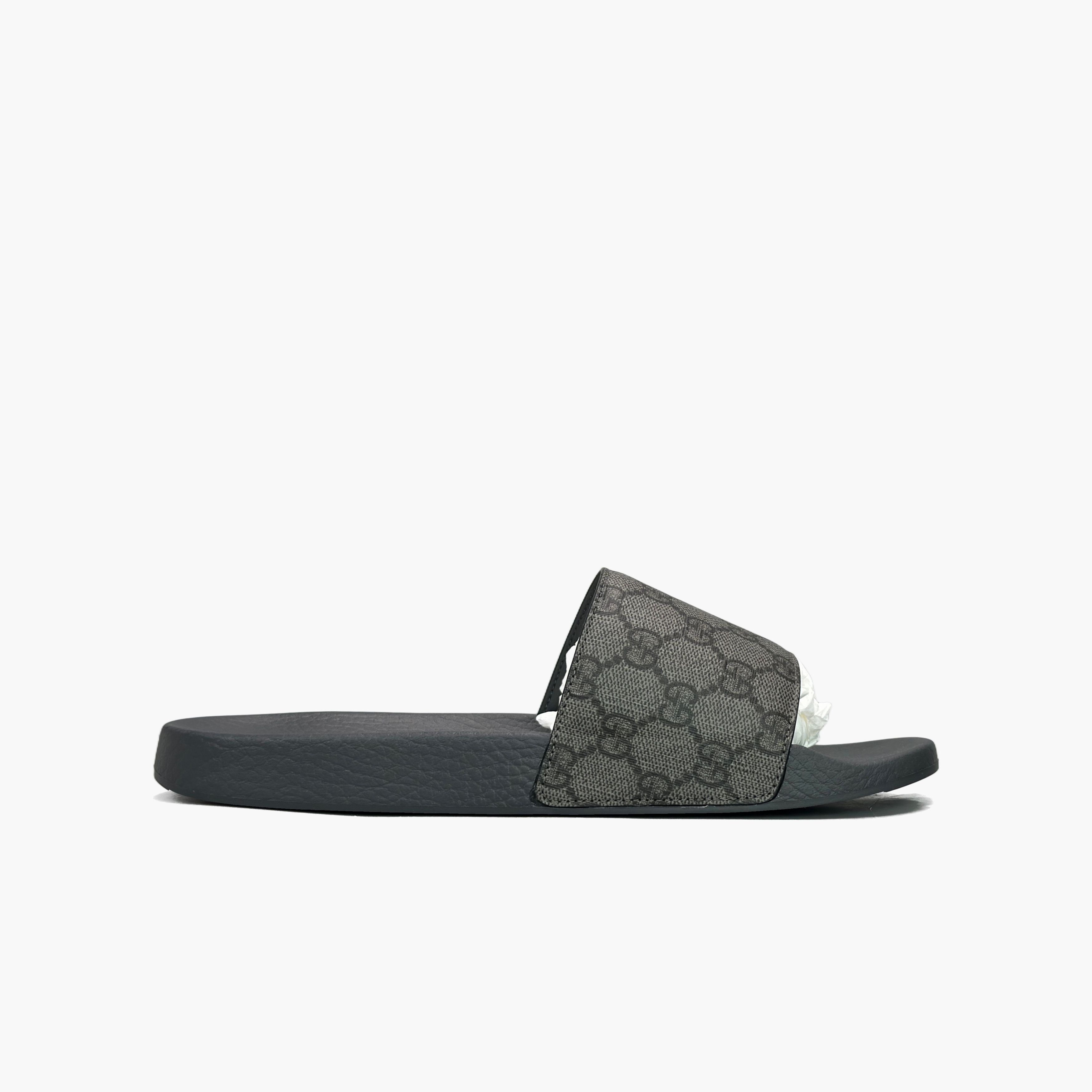 Gucci Gucci GG Supreme Slides Size 7 Size US 7 / EU 40 - 2 Thumbnail