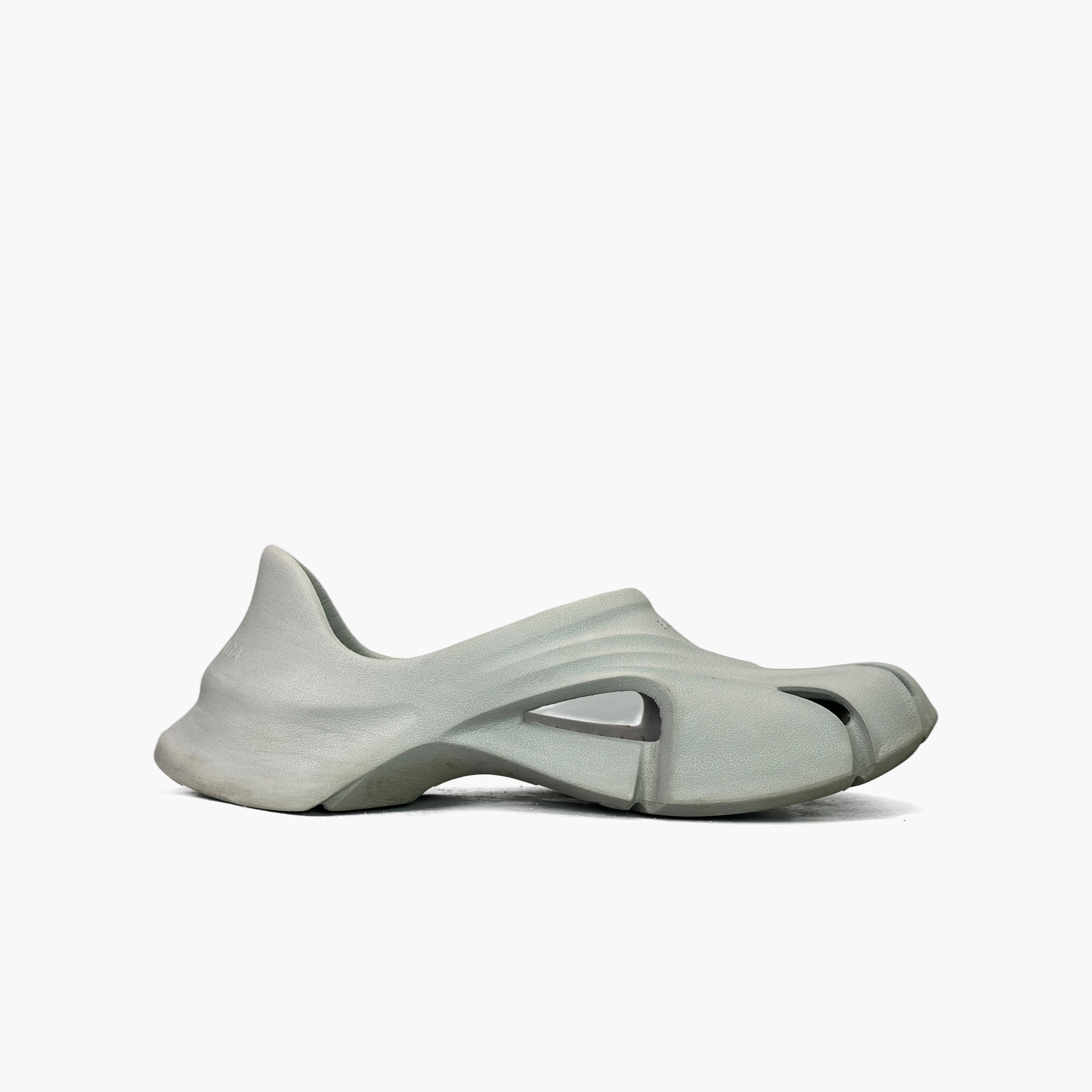 Balenciaga Balenciaga Gray Mold Slip On Clogs Size US 6 Size US 6 / EU 39 - 2 Thumbnail