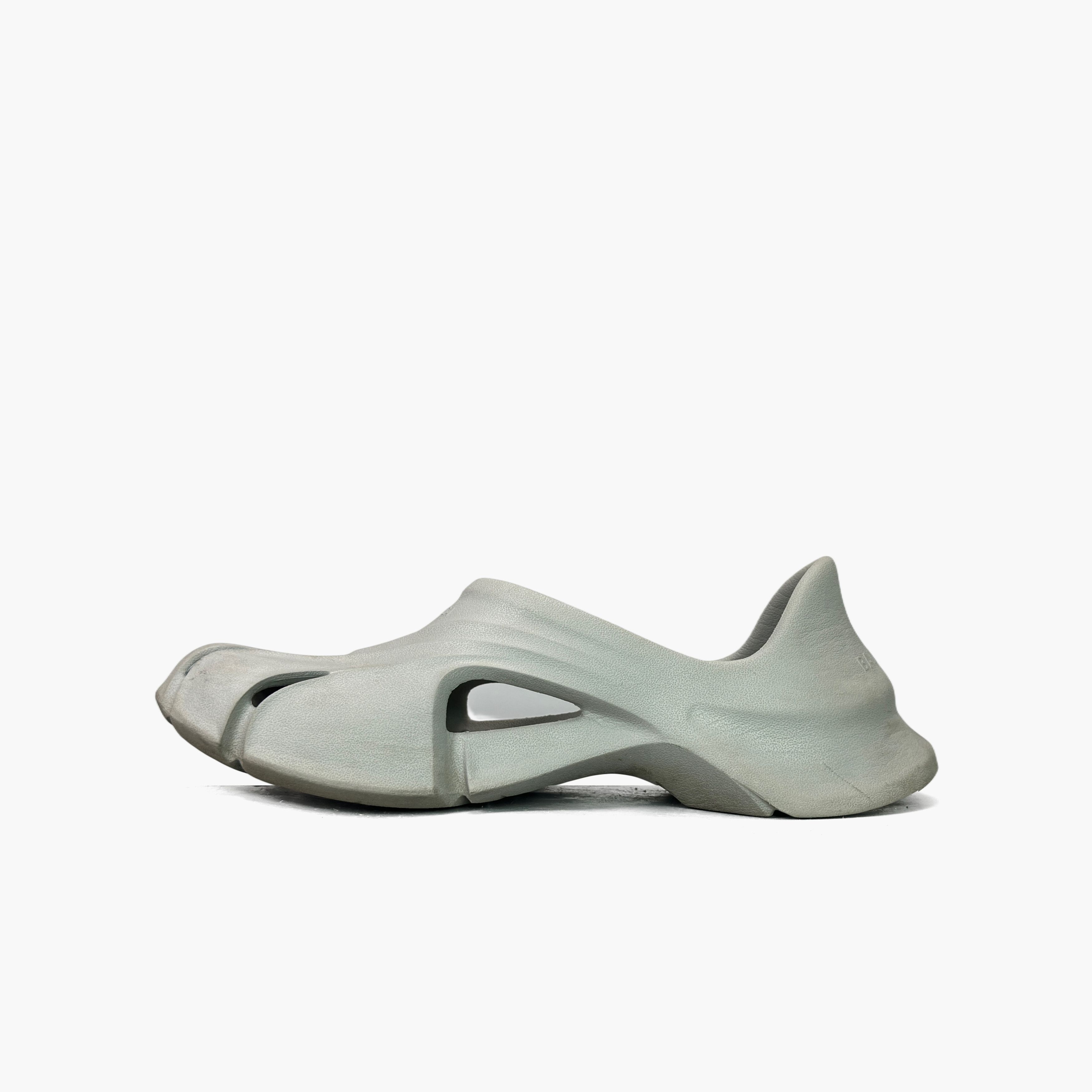 Balenciaga Balenciaga Gray Mold Slip On Clogs Size US 6 Size US 6 / EU 39 - 3 Thumbnail