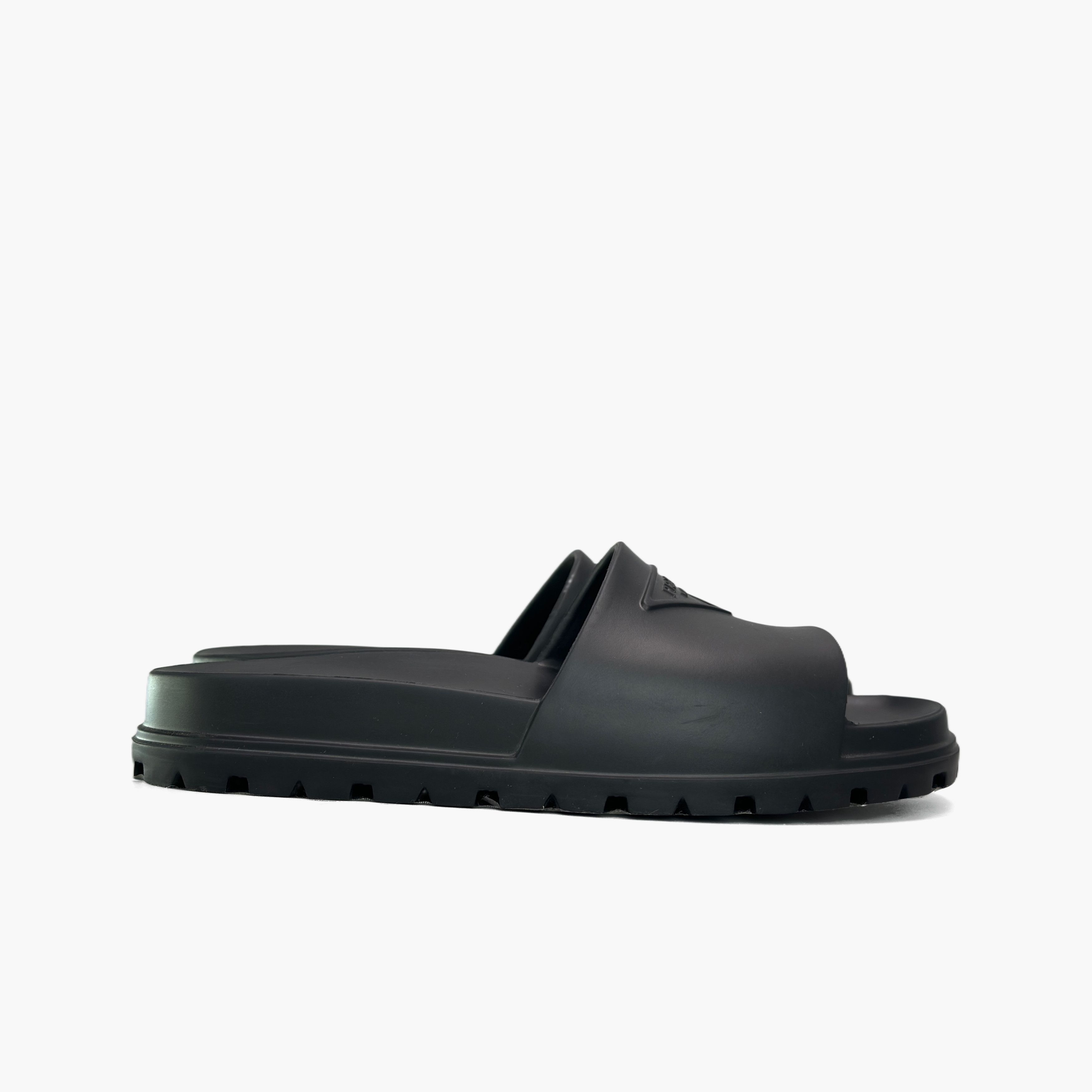 Prada Prada Logo Rubber Slides Size 8 Size US 8 / EU 41 - 4 Thumbnail