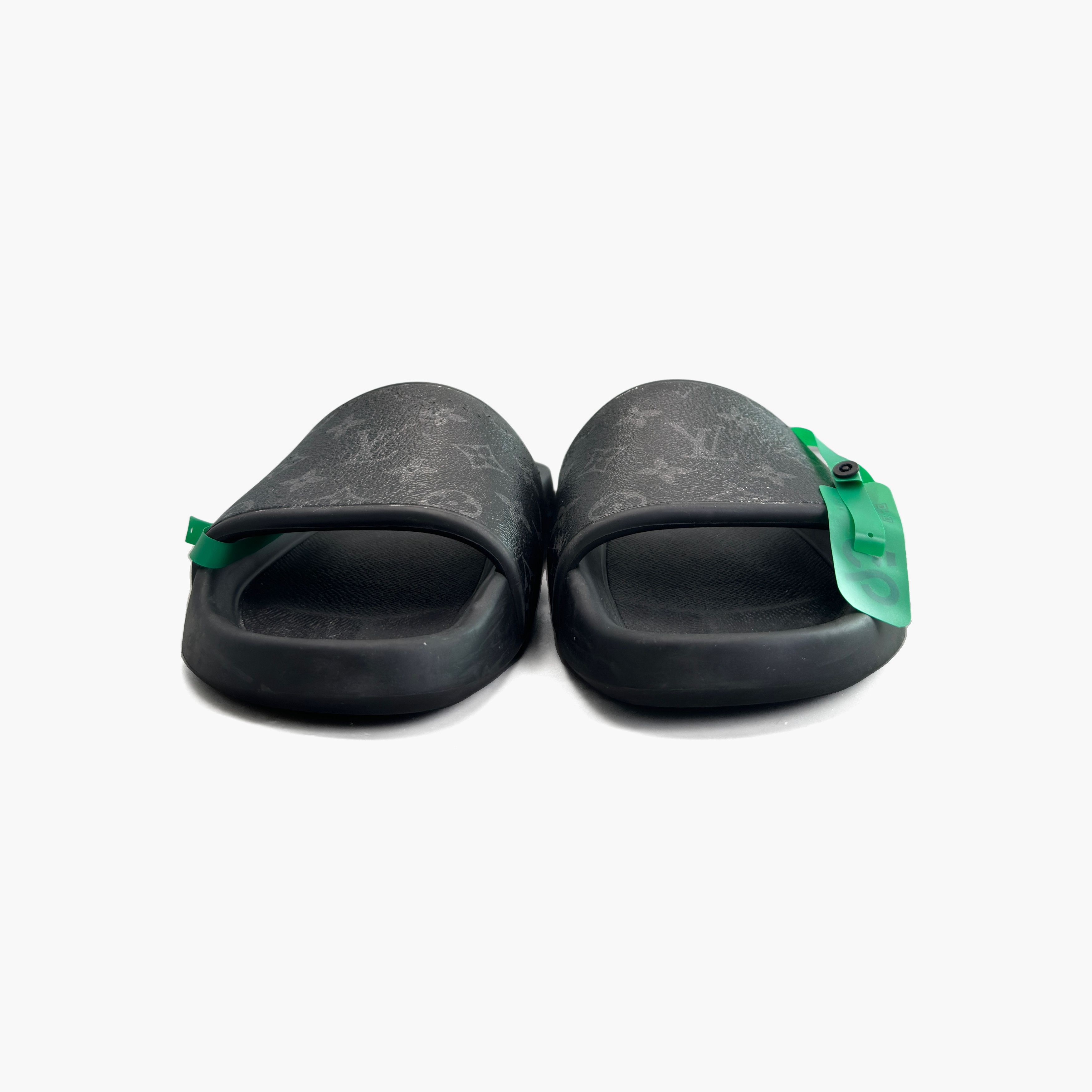 Louis Vuitton Louis Vuitton Monogram Waterfront Slides Size 9 Size US 9 / EU 42 - 5 Thumbnail