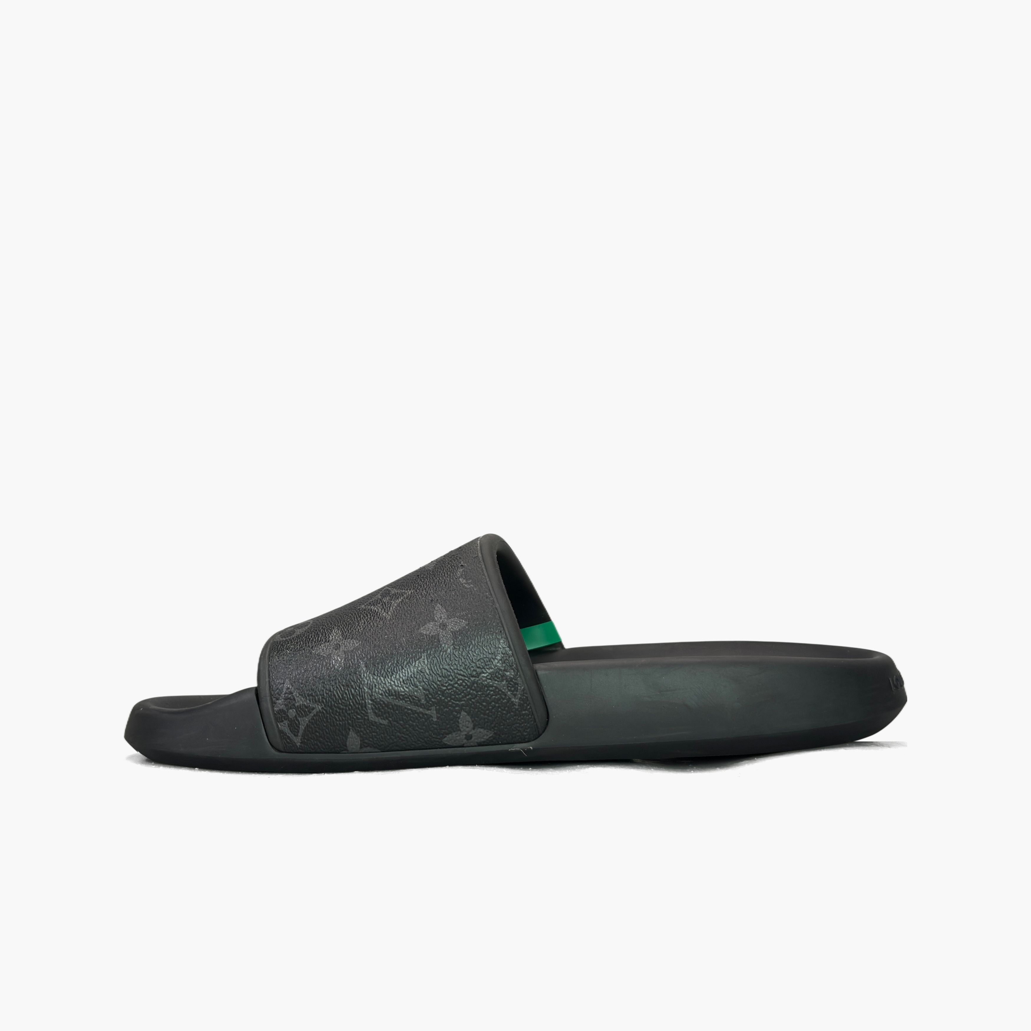 Louis Vuitton Louis Vuitton Monogram Waterfront Slides Size 9 Size US 9 / EU 42 - 3 Thumbnail