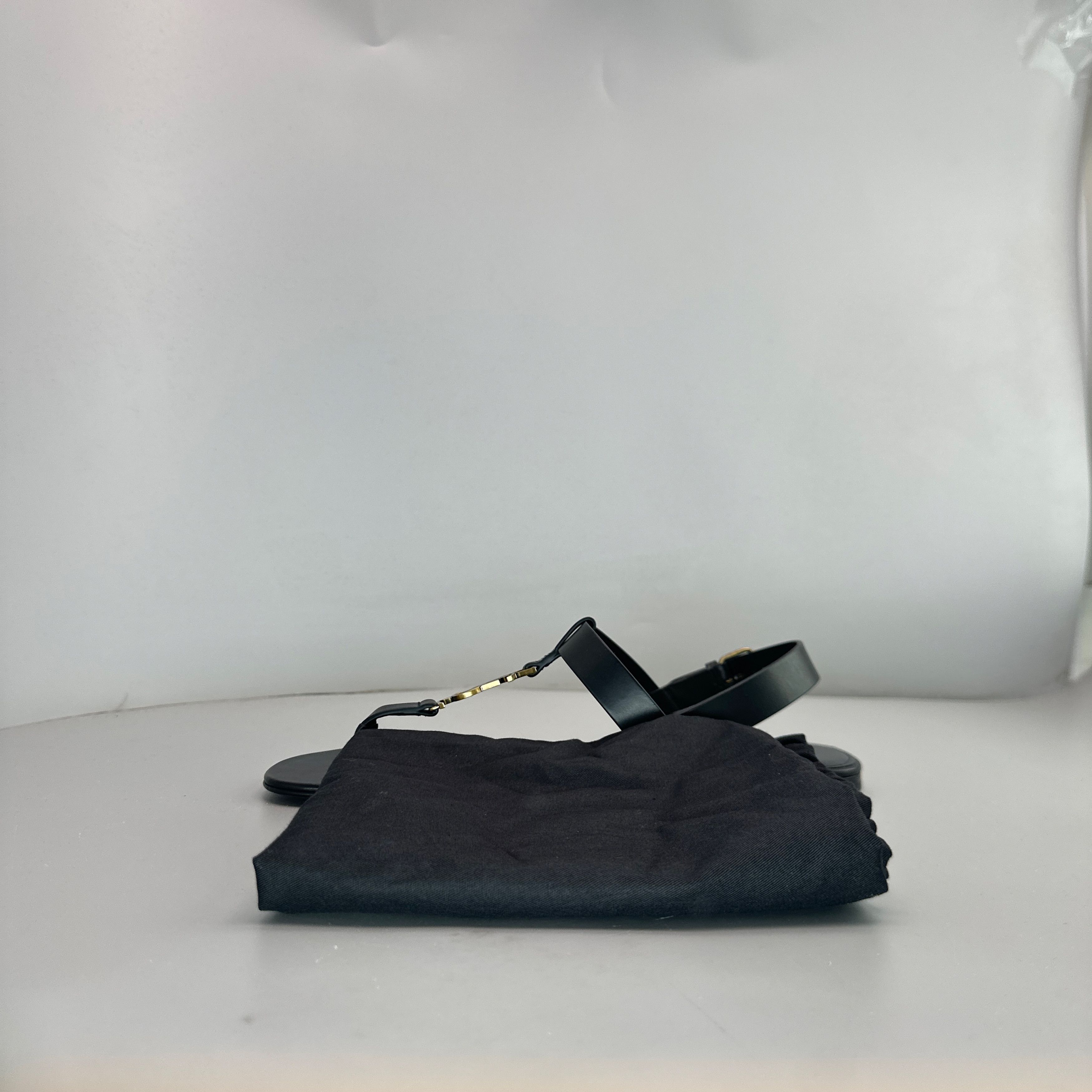 Saint Laurent Paris Saint Laurent Cassandra Thong Sandals Size 10 Size US 10 / EU 43 - 10 Thumbnail