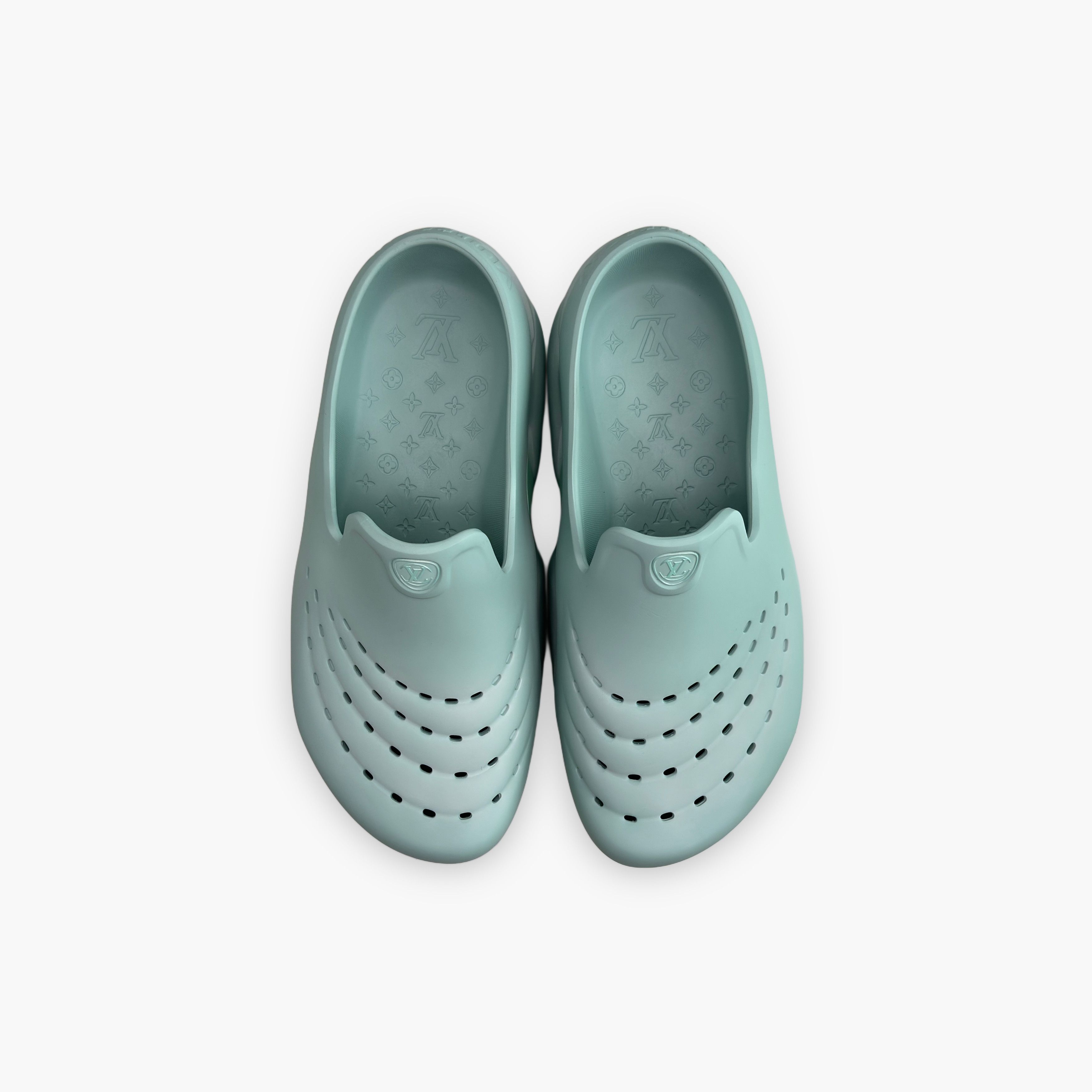 Louis Vuitton Louis Vuitton Shark Clog Green Size 10 Size US 10 / EU 43 - 9 Thumbnail