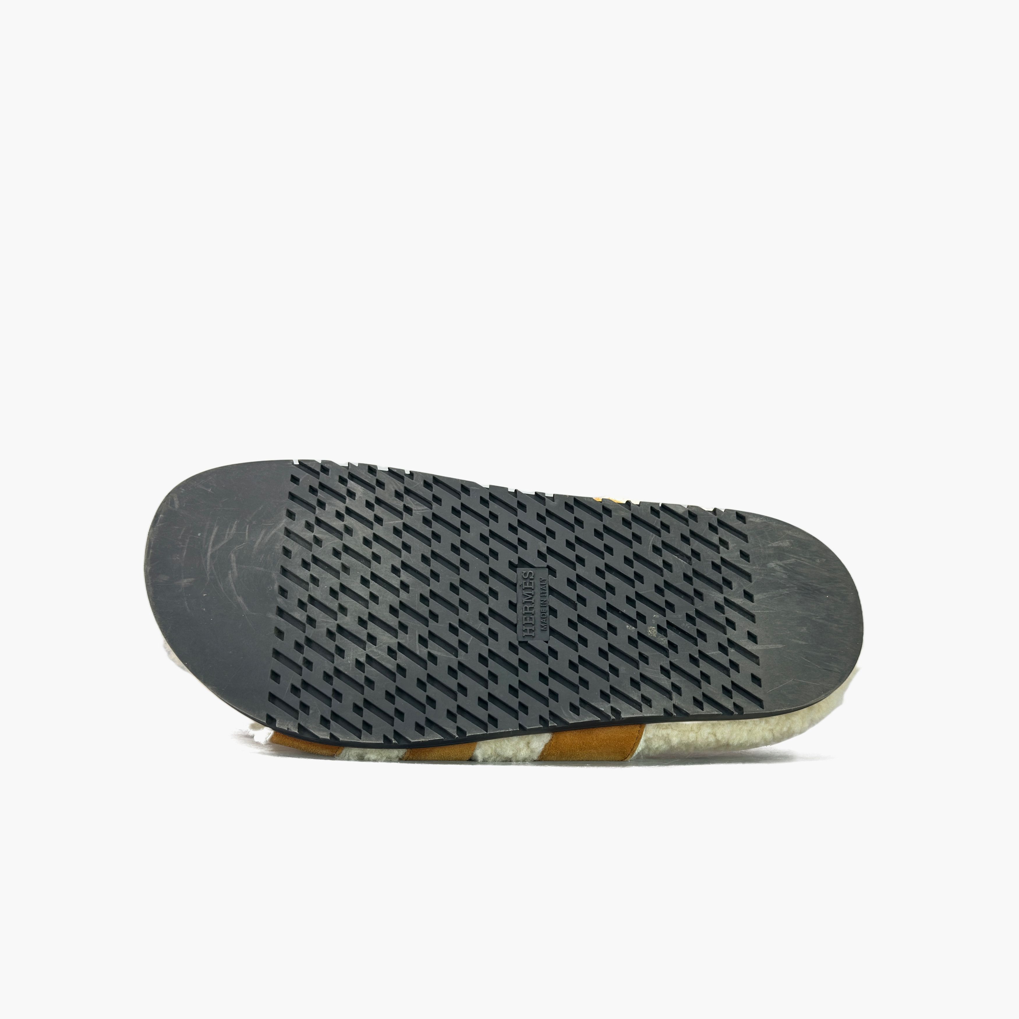 Hermes Hermes Chypre Shearling Sandals Size 36 Size US 5 / IT 35 - 8 Thumbnail