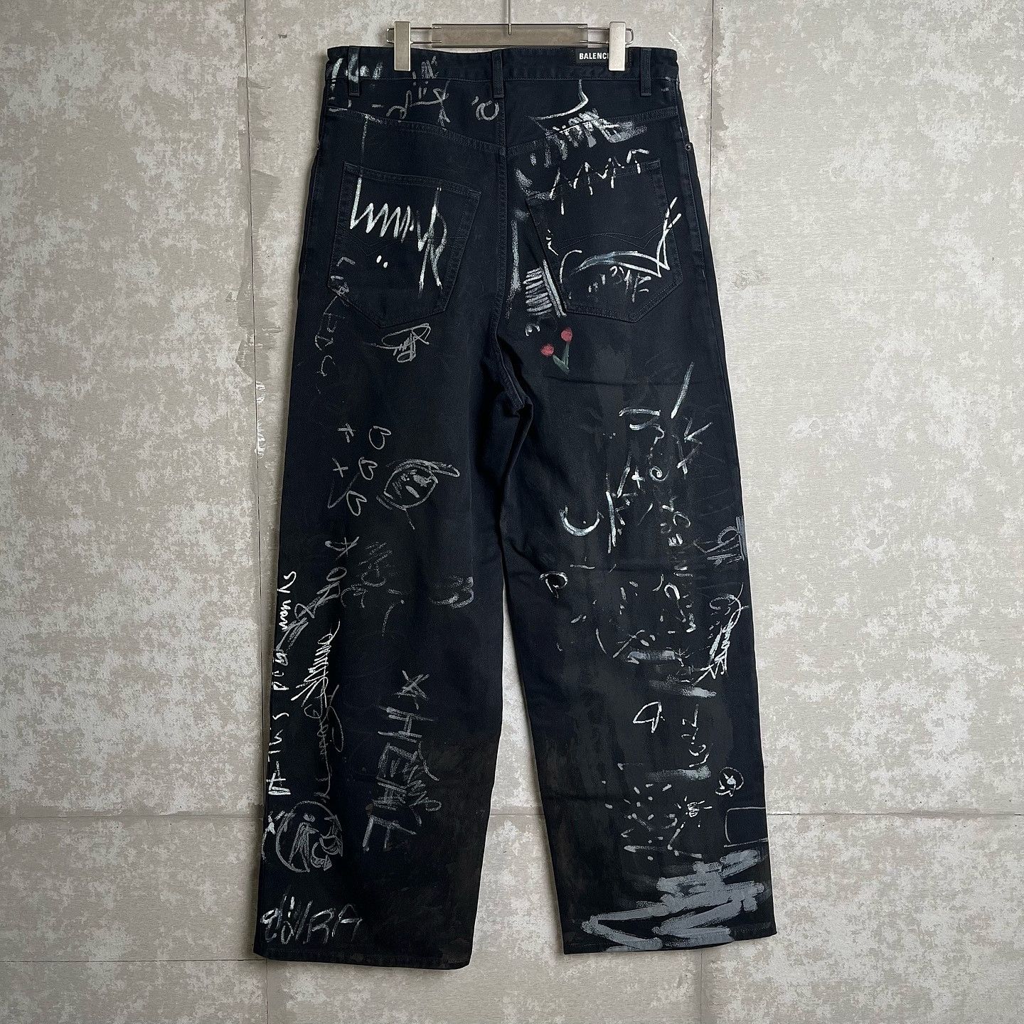 Balenciaga Balenciaga Graffiti Print Denim Jeans Size M Size US 32 / EU 48 - 2 Thumbnail