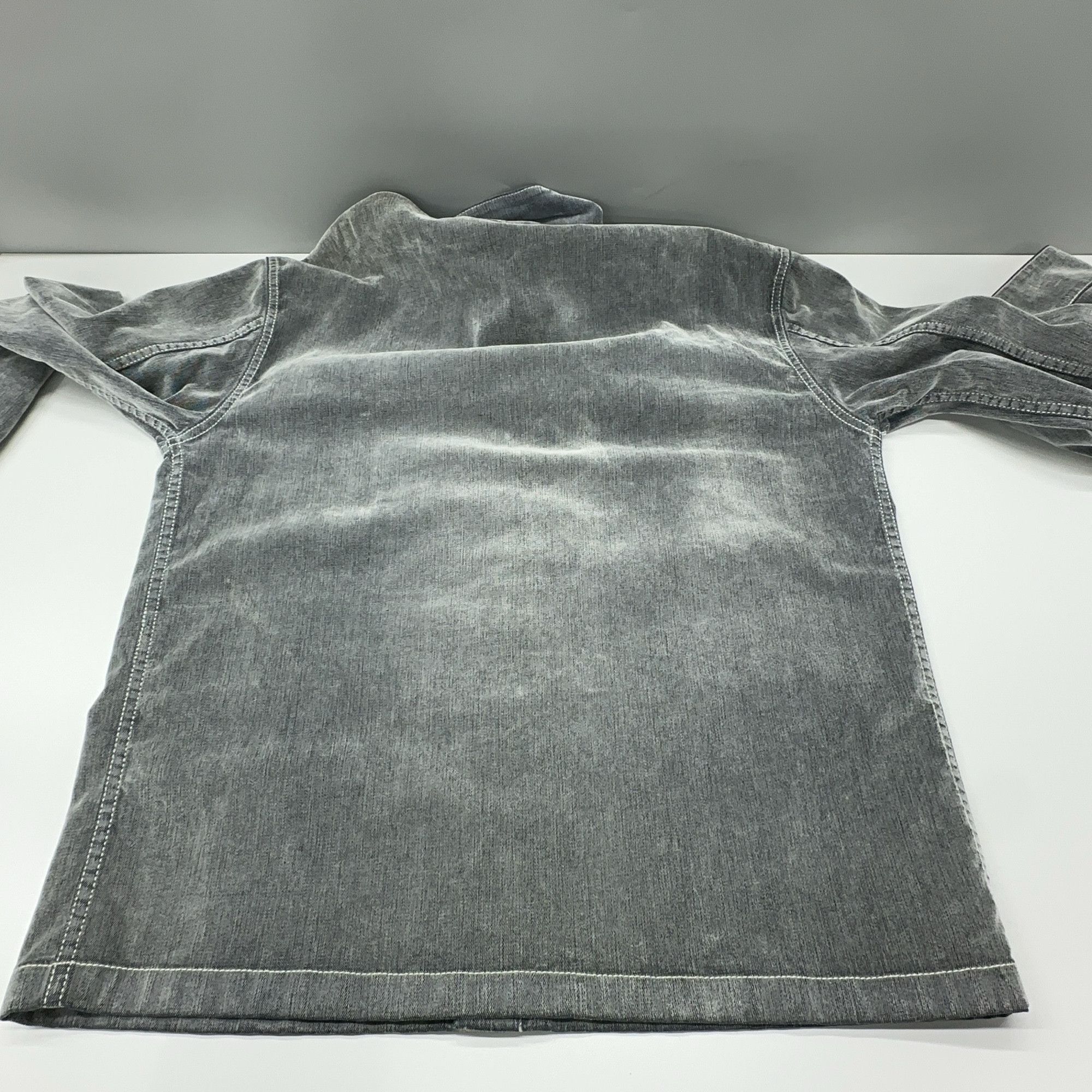 Dior Dior Logo Embroidered Denim Shirt Size 46 Size US S / EU 44-46 / 1 - 13 Thumbnail