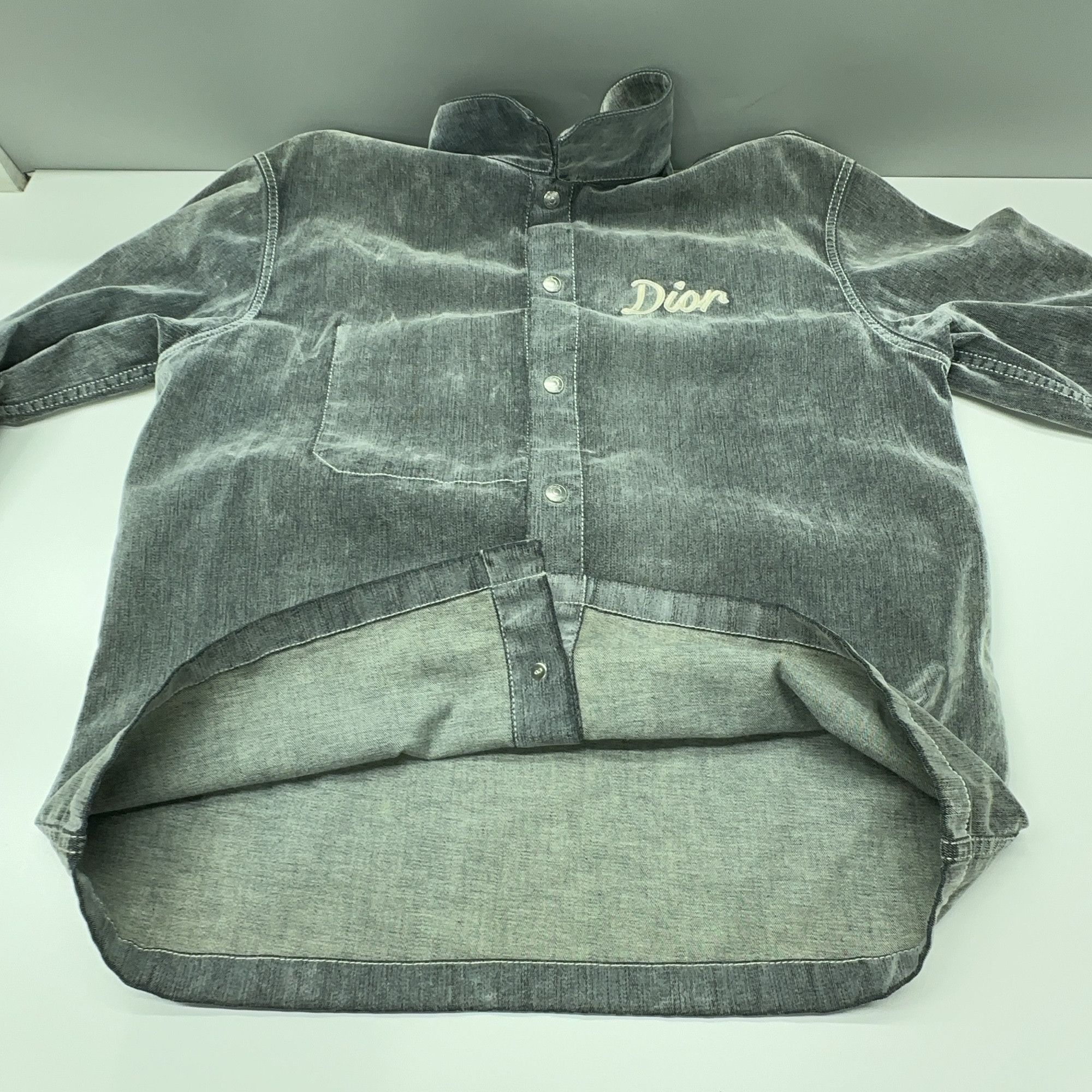Dior Dior Logo Embroidered Denim Shirt Size 46 Size US S / EU 44-46 / 1 - 9 Thumbnail