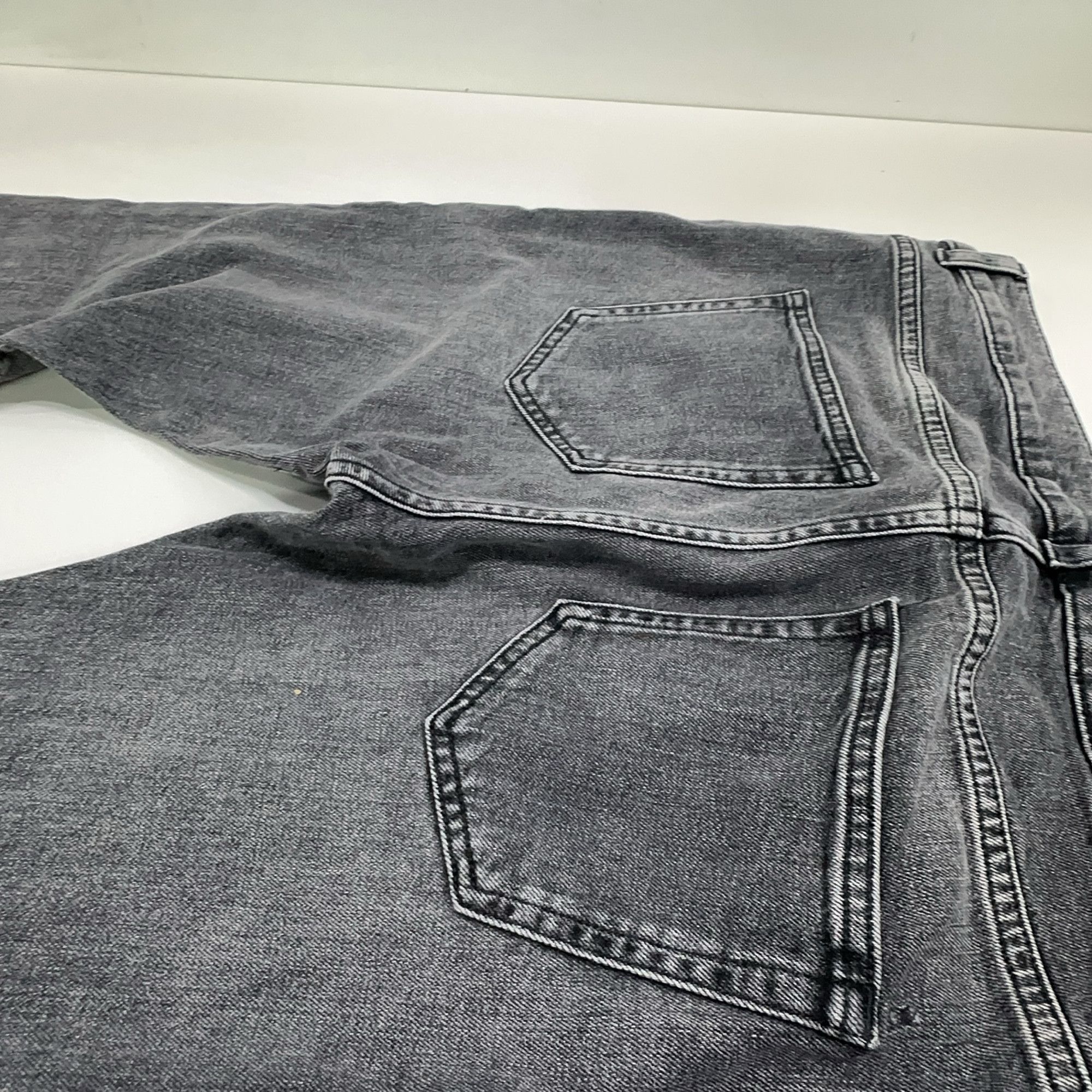Balenciaga Balenciaga Washed Gray Denim Jeans Size 30 Size US 30 / EU 46 - 8 Thumbnail