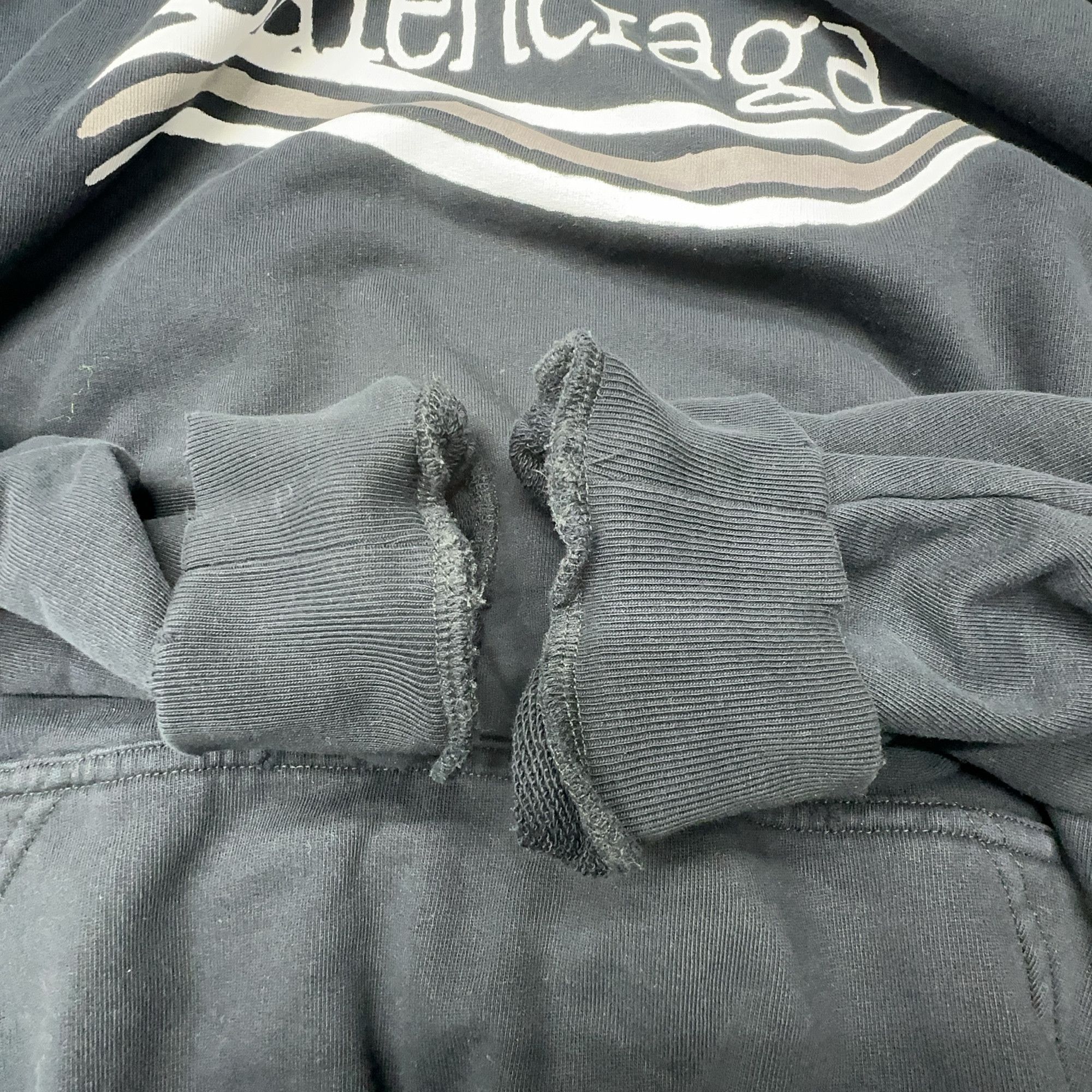 Balenciaga Balenciaga Wave Logo Hoodie Size 3 Size US L / EU 52-54 / 3 - 7 Thumbnail
