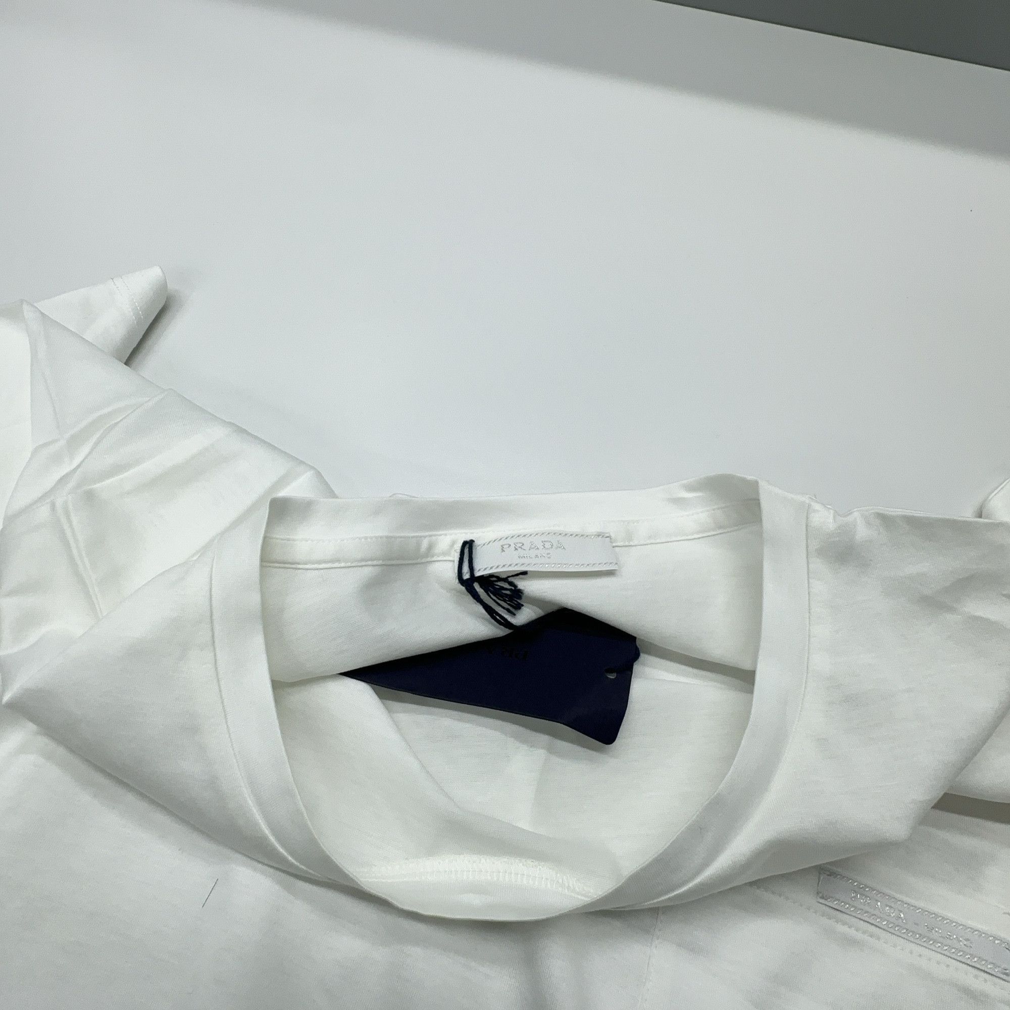 Prada Prada Pocket T-Shirt Size L Size US L / EU 52-54 / 3 - 6 Thumbnail