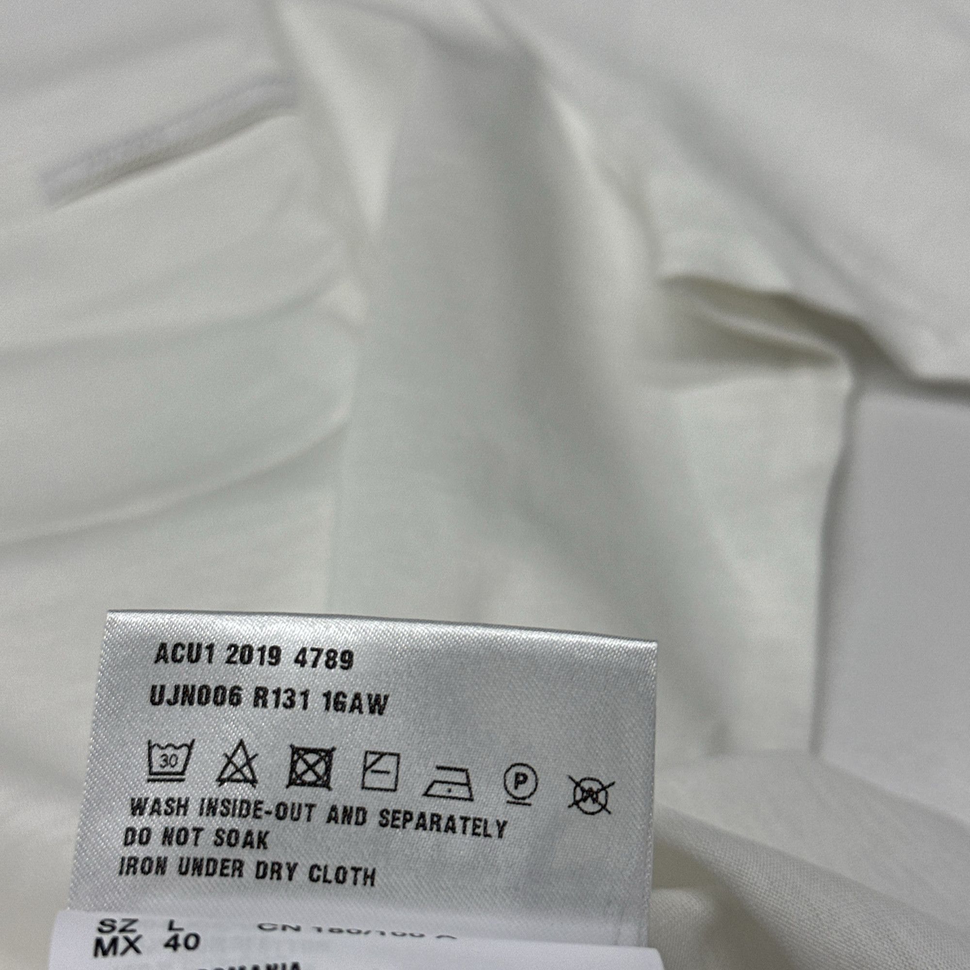 Prada Prada Pocket T-Shirt Size L Size US L / EU 52-54 / 3 - 5 Thumbnail