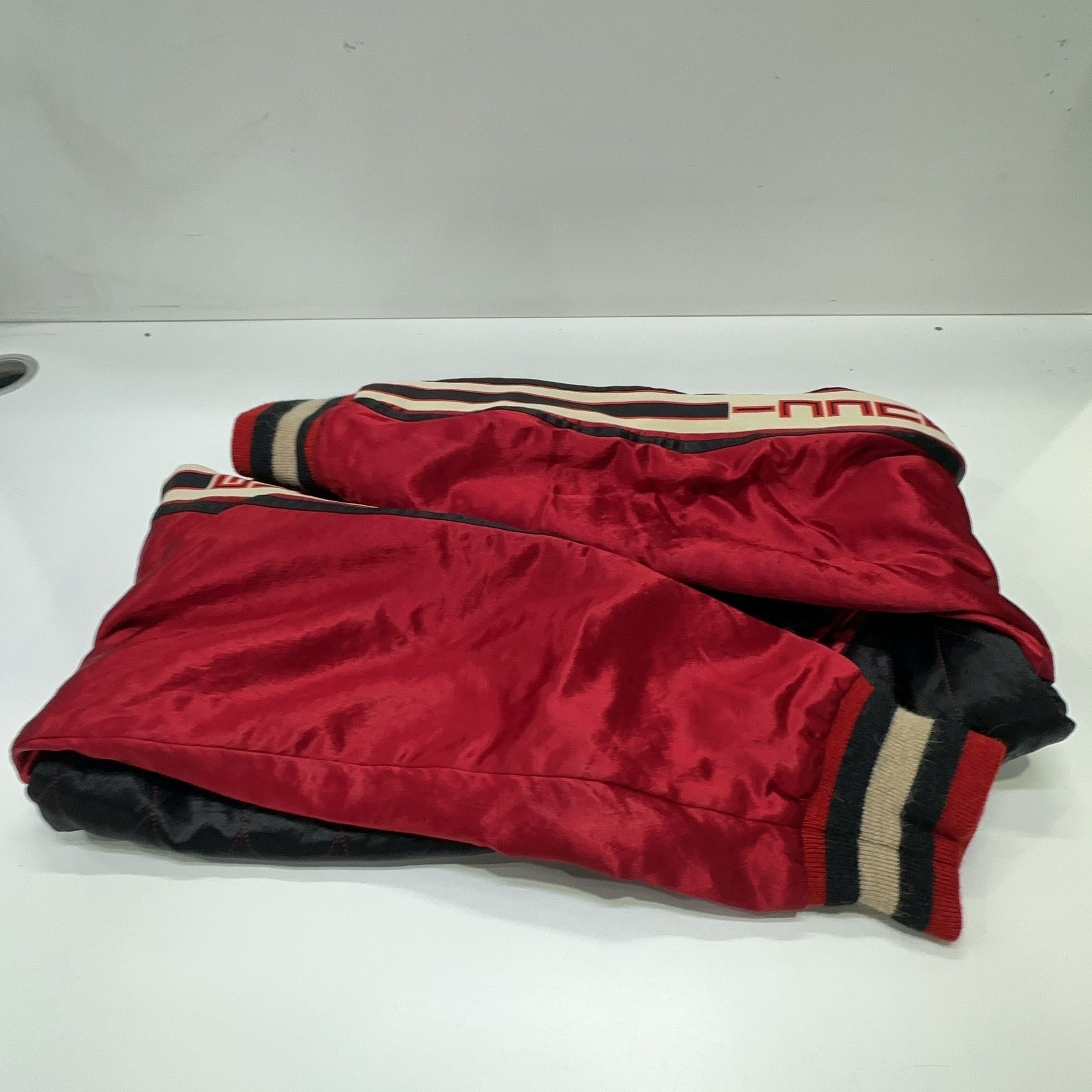 Gucci Gucci Reversible Bomber Jacket Size M Size US M / EU 48-50 / 2 - 9 Thumbnail