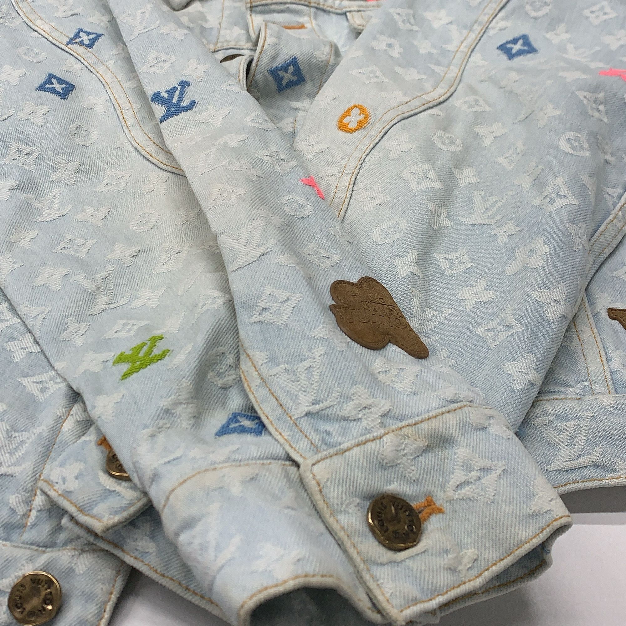 Louis Vuitton Louis Vuitton Monogram Embroidery Denim Jacket Size 46 Size US S / EU 44-46 / 1 - 8 Thumbnail