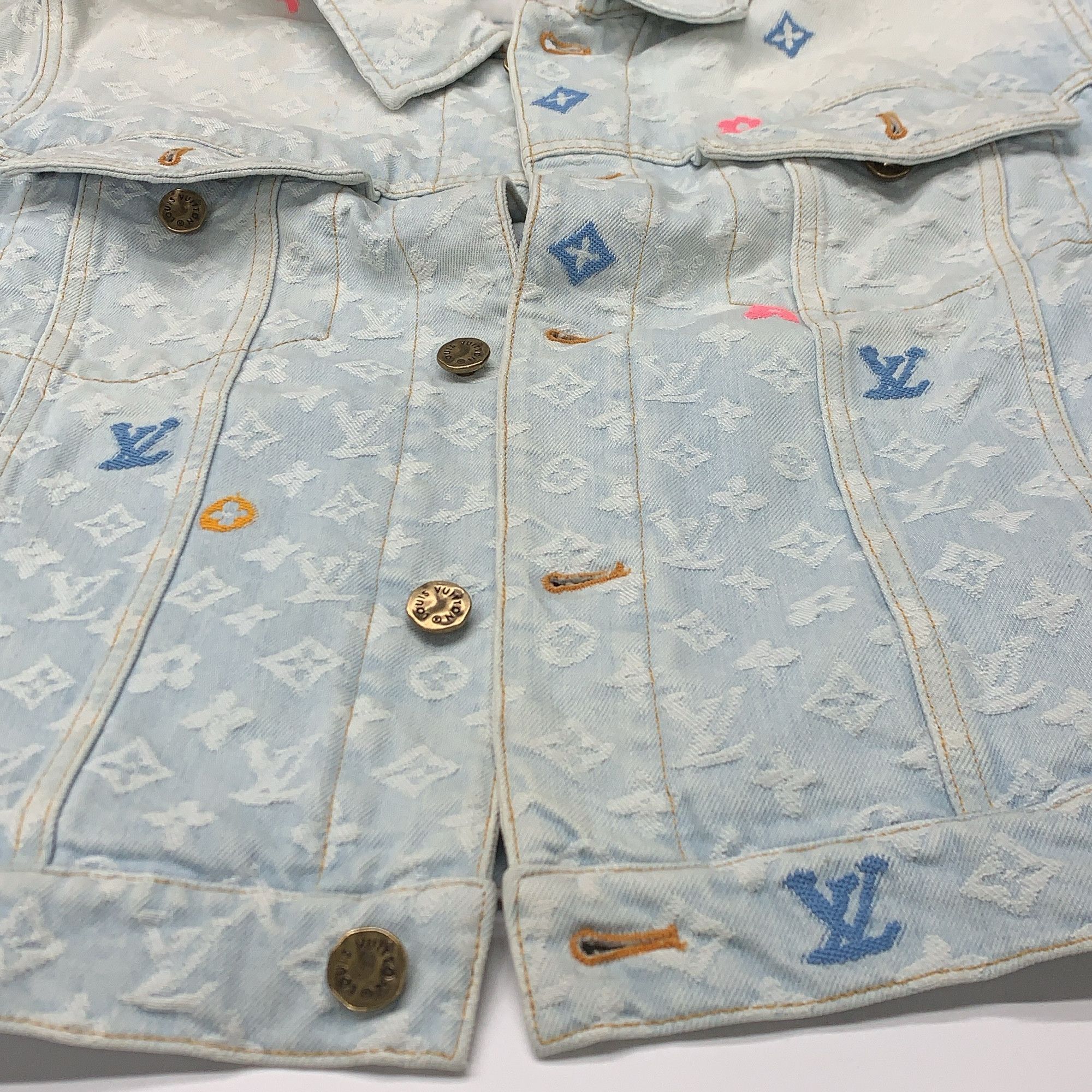 Louis Vuitton Louis Vuitton Monogram Embroidery Denim Jacket Size 46 Size US S / EU 44-46 / 1 - 7 Thumbnail