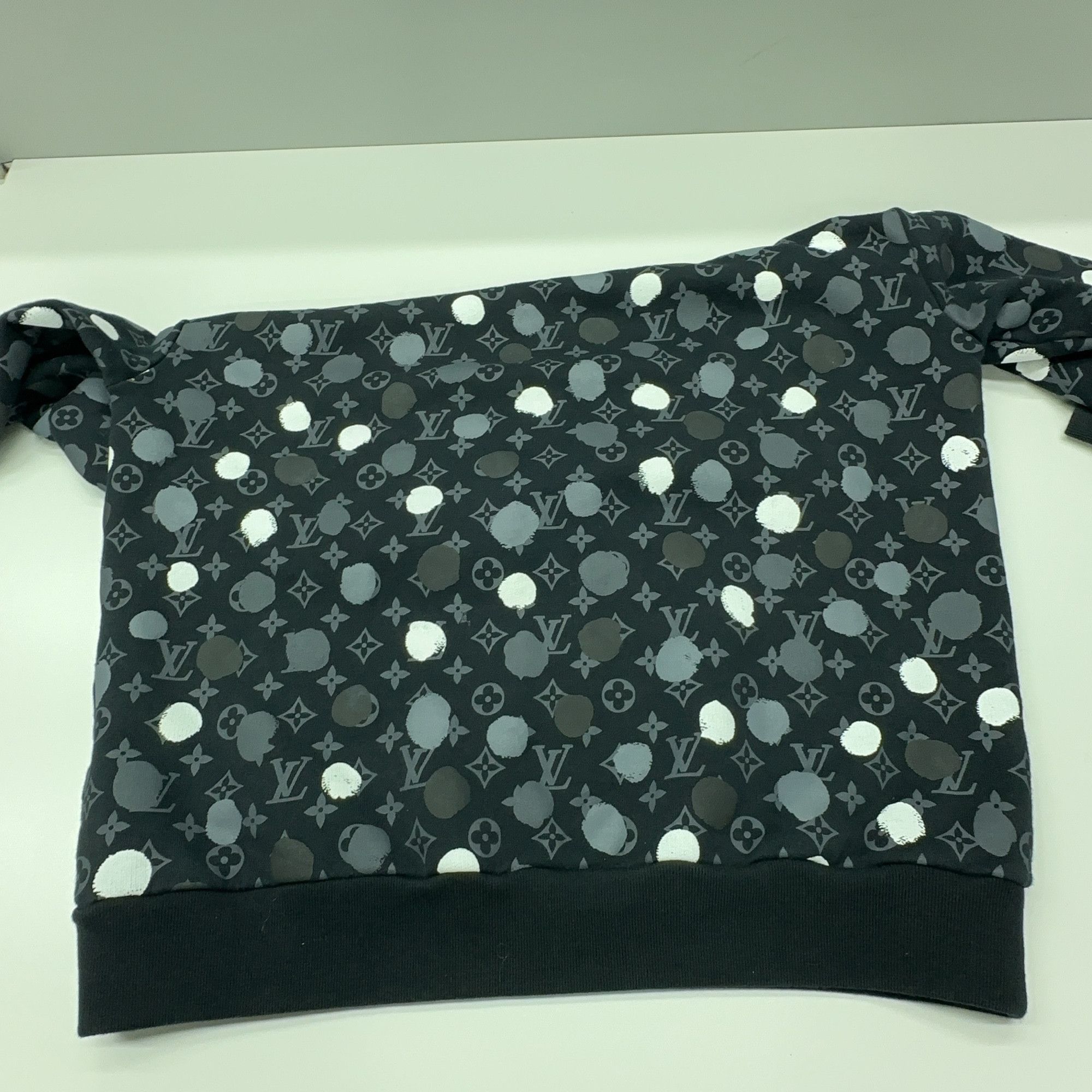 Louis Vuitton Louis Vuitton x Yayoi Kusama Monogram Dot Sweatshirt Size M Size US M / EU 48-50 / 2 - 12 Thumbnail