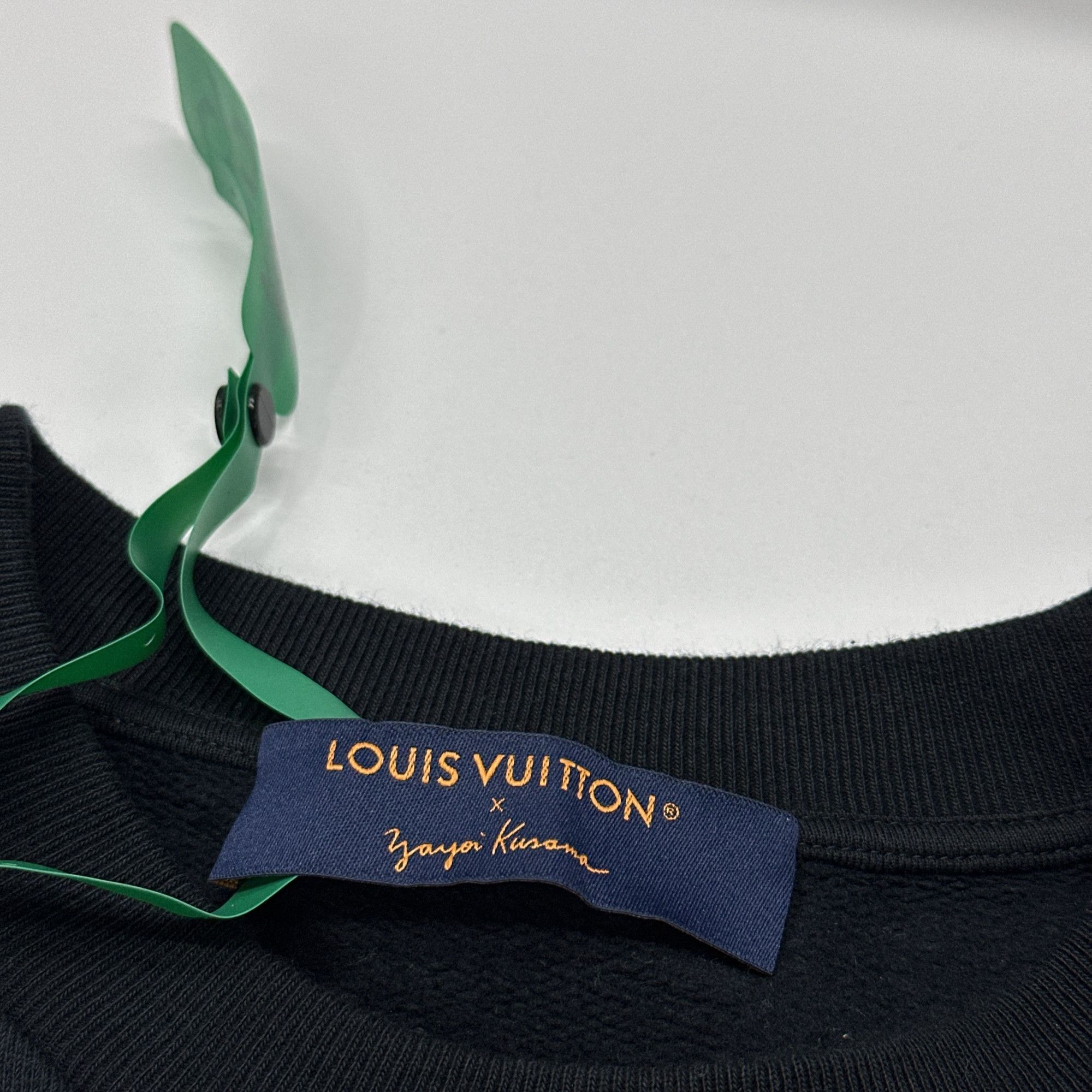 Louis Vuitton Louis Vuitton x Yayoi Kusama Monogram Dot Sweatshirt Size M Size US M / EU 48-50 / 2 - 3 Thumbnail