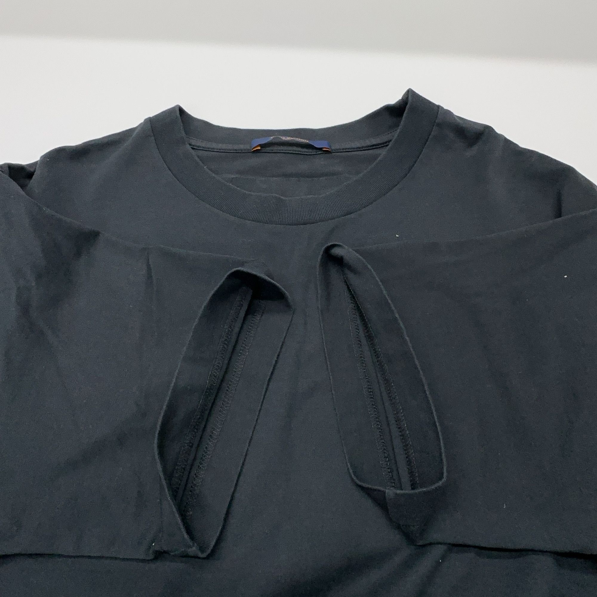 Louis Vuitton Louis Vuitton Goal Print T-Shirt Size XL Size US XL / EU 56 / 4 - 9 Thumbnail