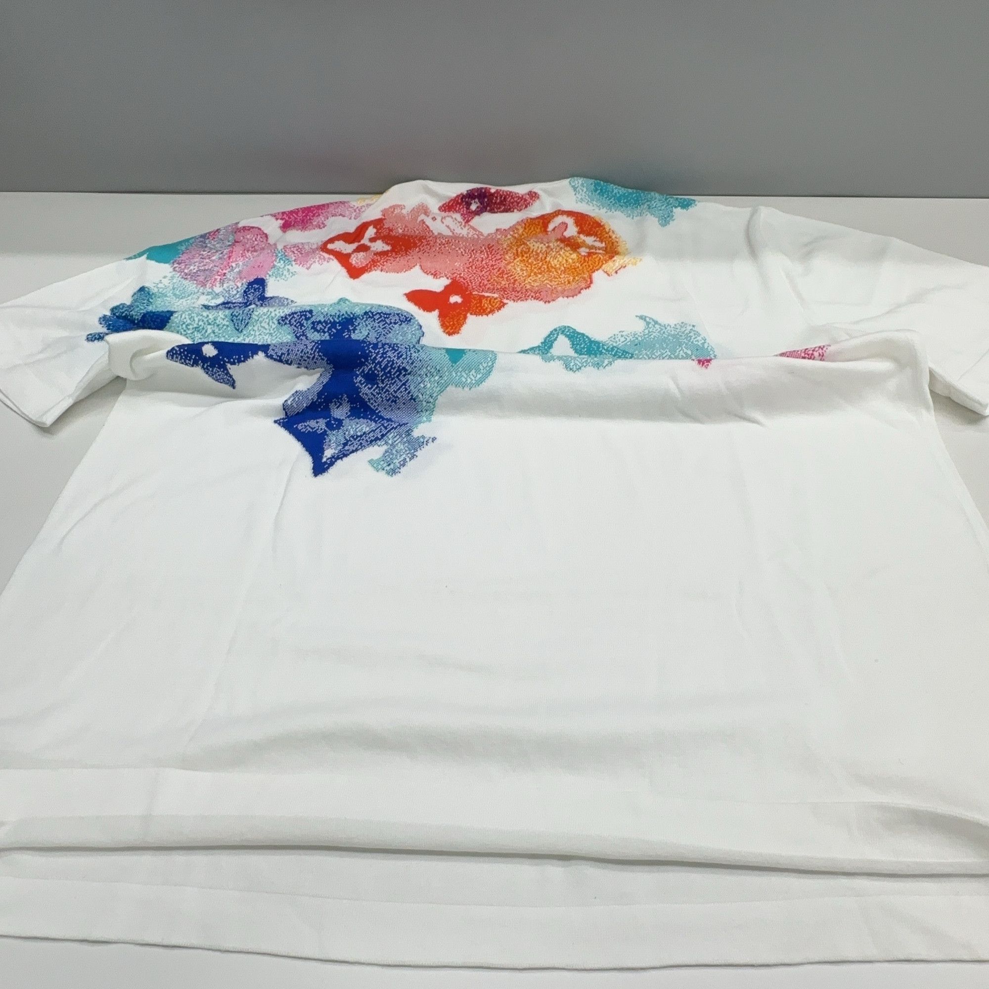 Louis Vuitton Louis Vuitton Watercolor Logo Short Sleeve T-Shirt Size XL Size US XL / EU 56 / 4 - 9 Thumbnail