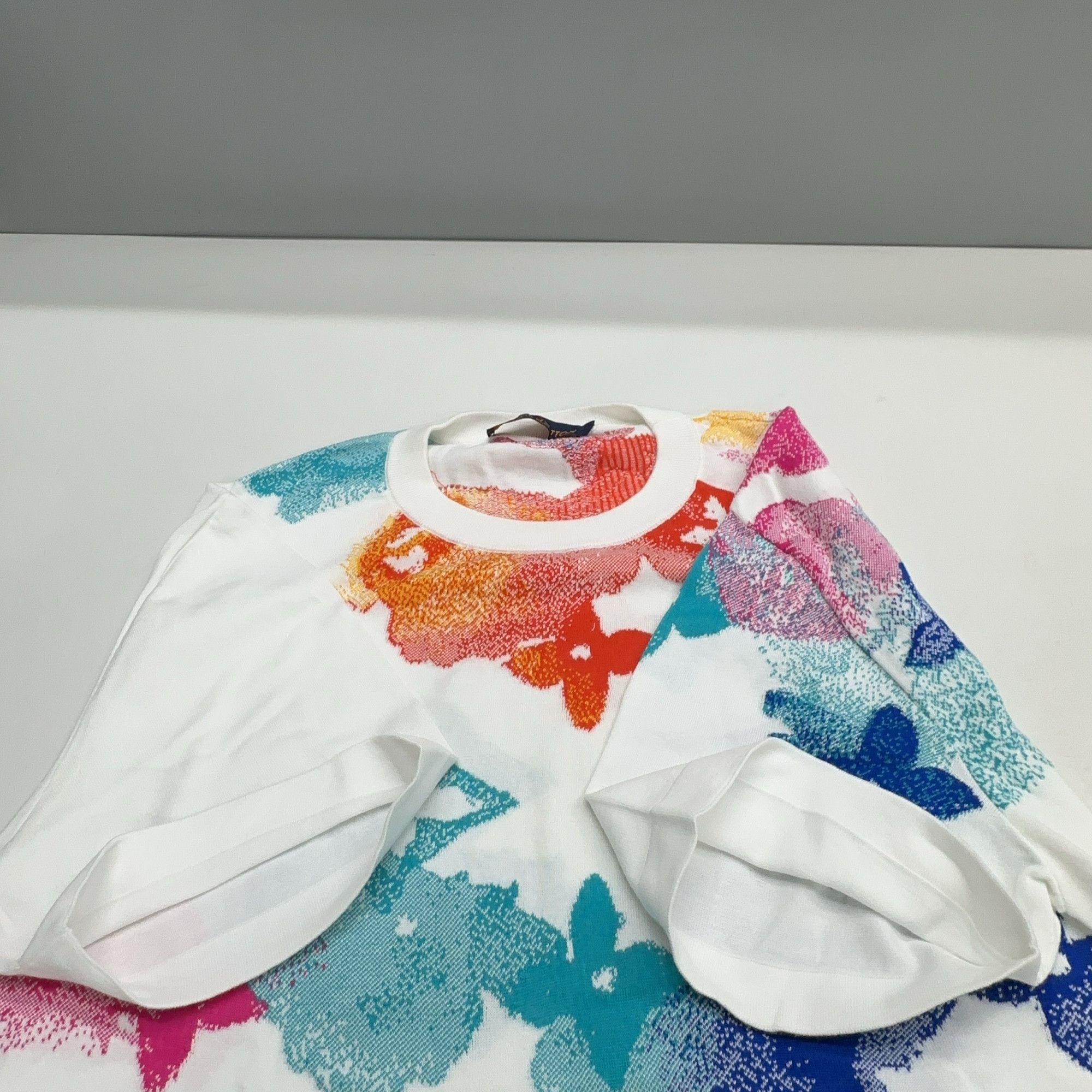 Louis Vuitton Louis Vuitton Watercolor Logo Short Sleeve T-Shirt Size XL Size US XL / EU 56 / 4 - 8 Thumbnail