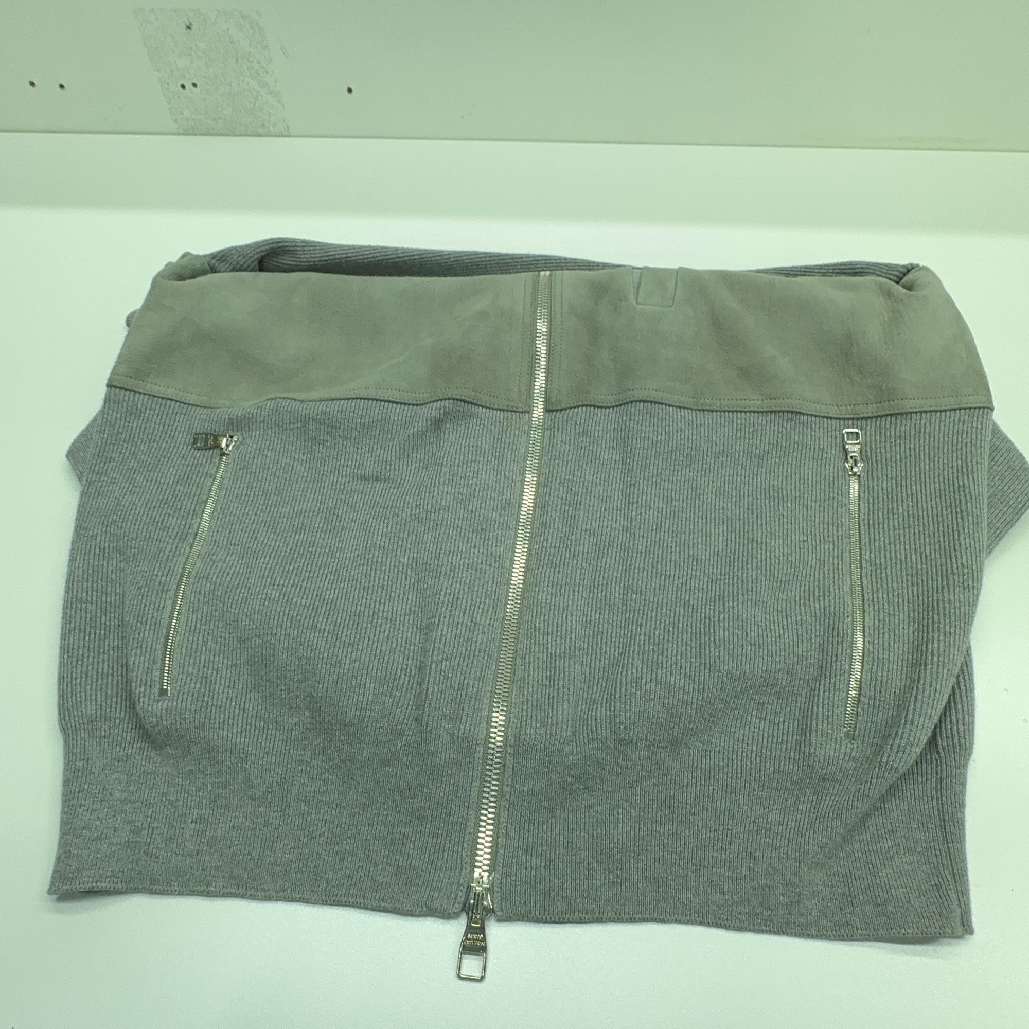 Louis Vuitton Louis Vuitton Grey Suede Knit Bomber Jacket Size S Size US S / EU 44-46 / 1 - 9 Thumbnail