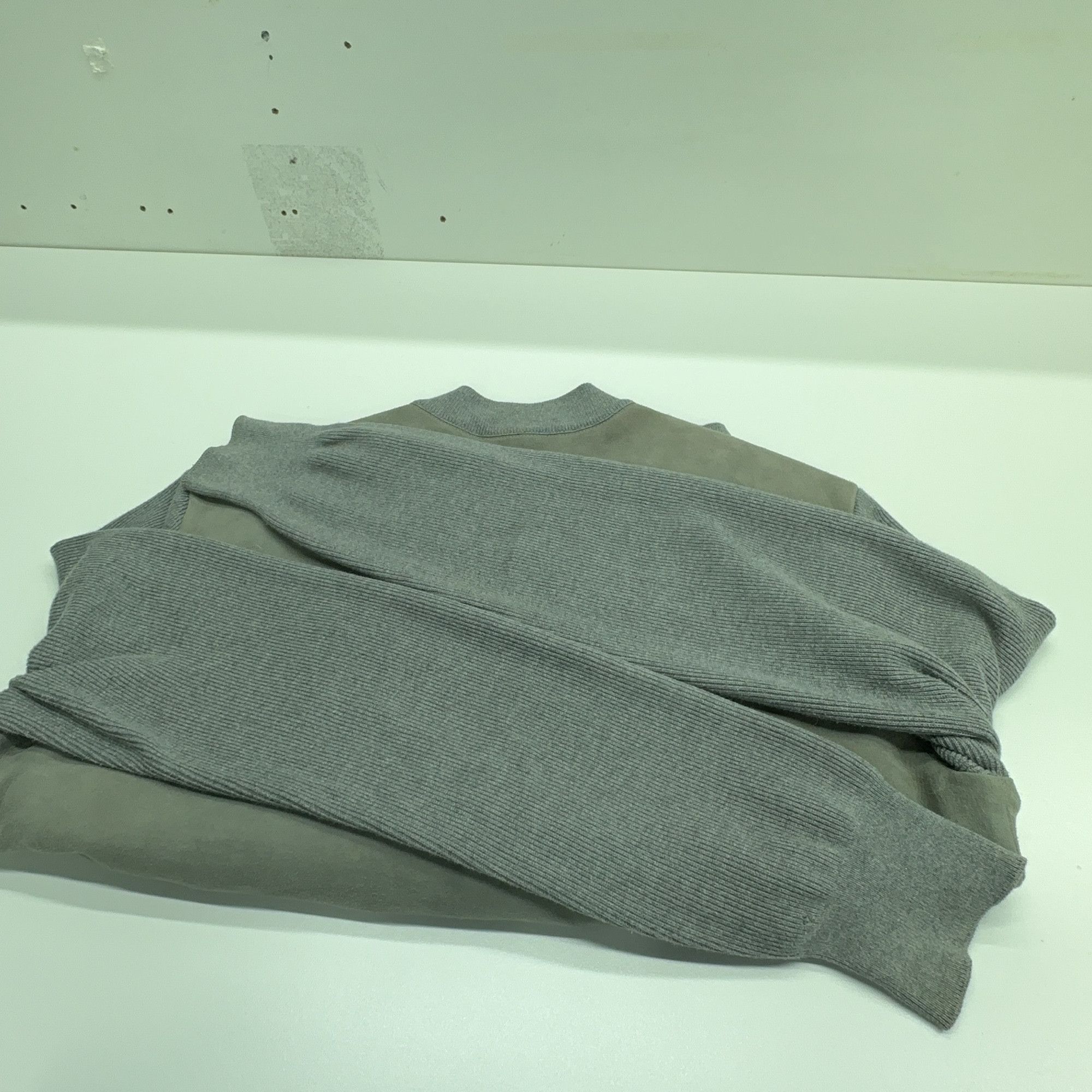 Louis Vuitton Louis Vuitton Grey Suede Knit Bomber Jacket Size S Size US S / EU 44-46 / 1 - 12 Thumbnail
