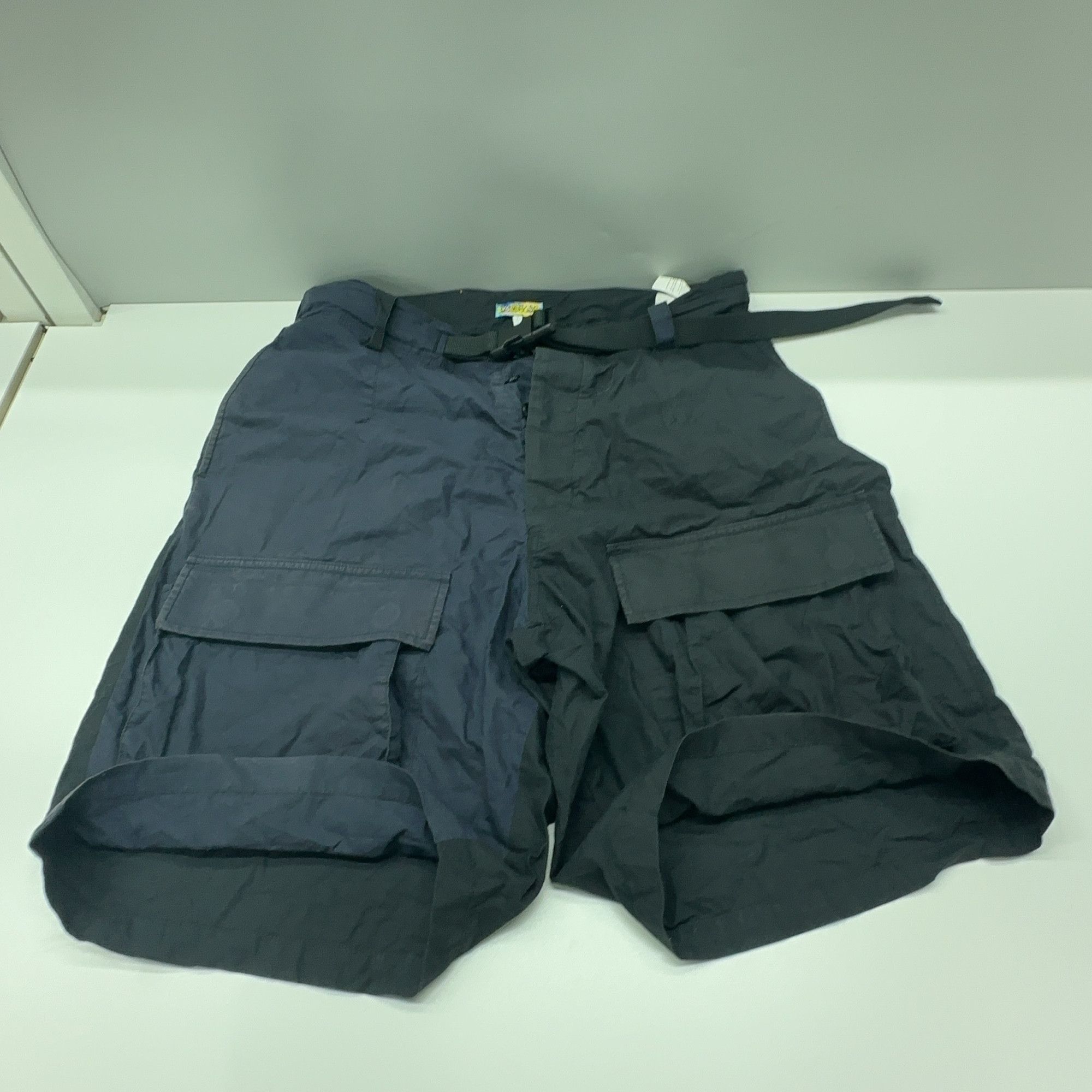 Loewe Loewe Colorblock Cargo Shorts Size S Size US 30 / EU 46 - 8 Thumbnail