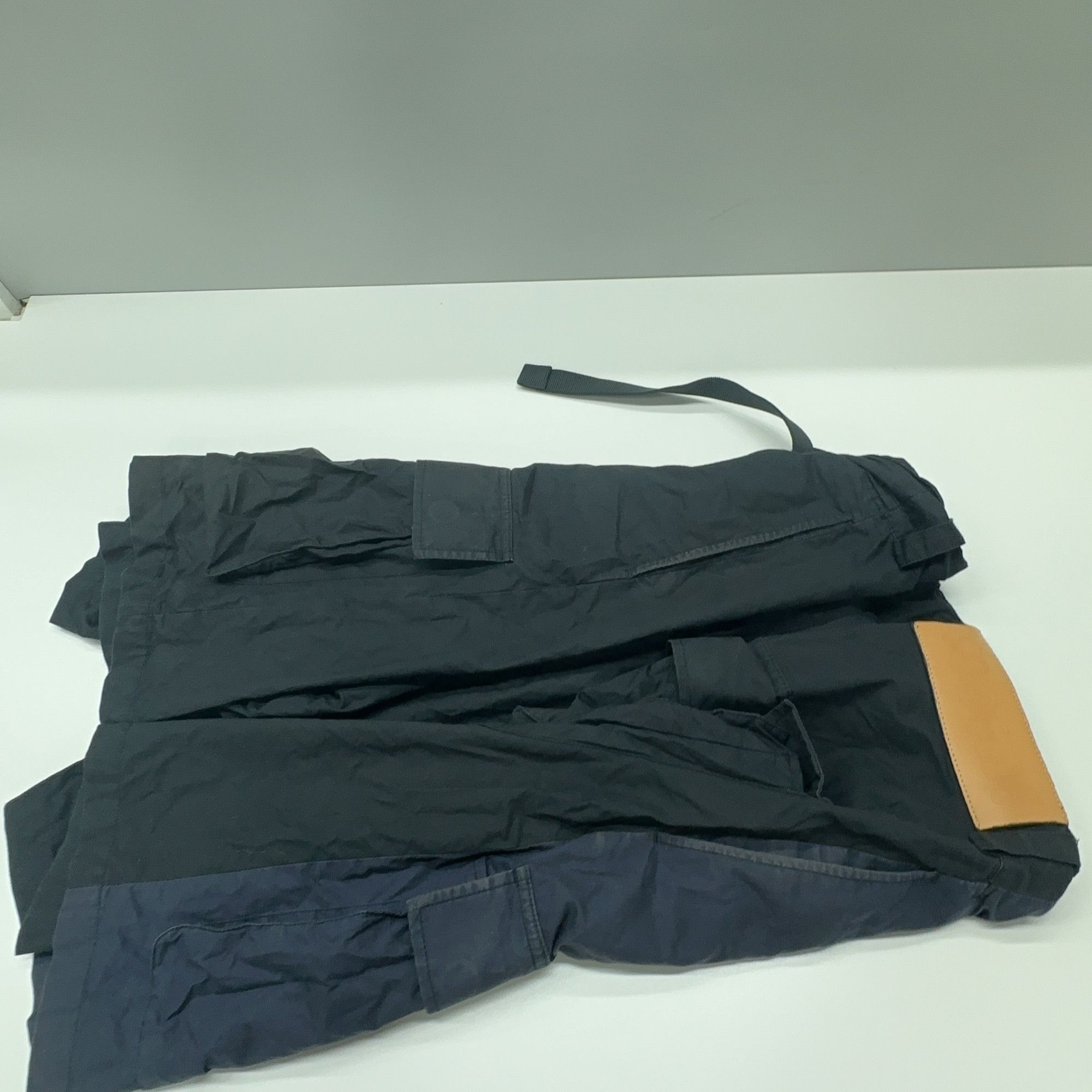 Loewe Loewe Colorblock Cargo Shorts Size S Size US 30 / EU 46 - 10 Thumbnail
