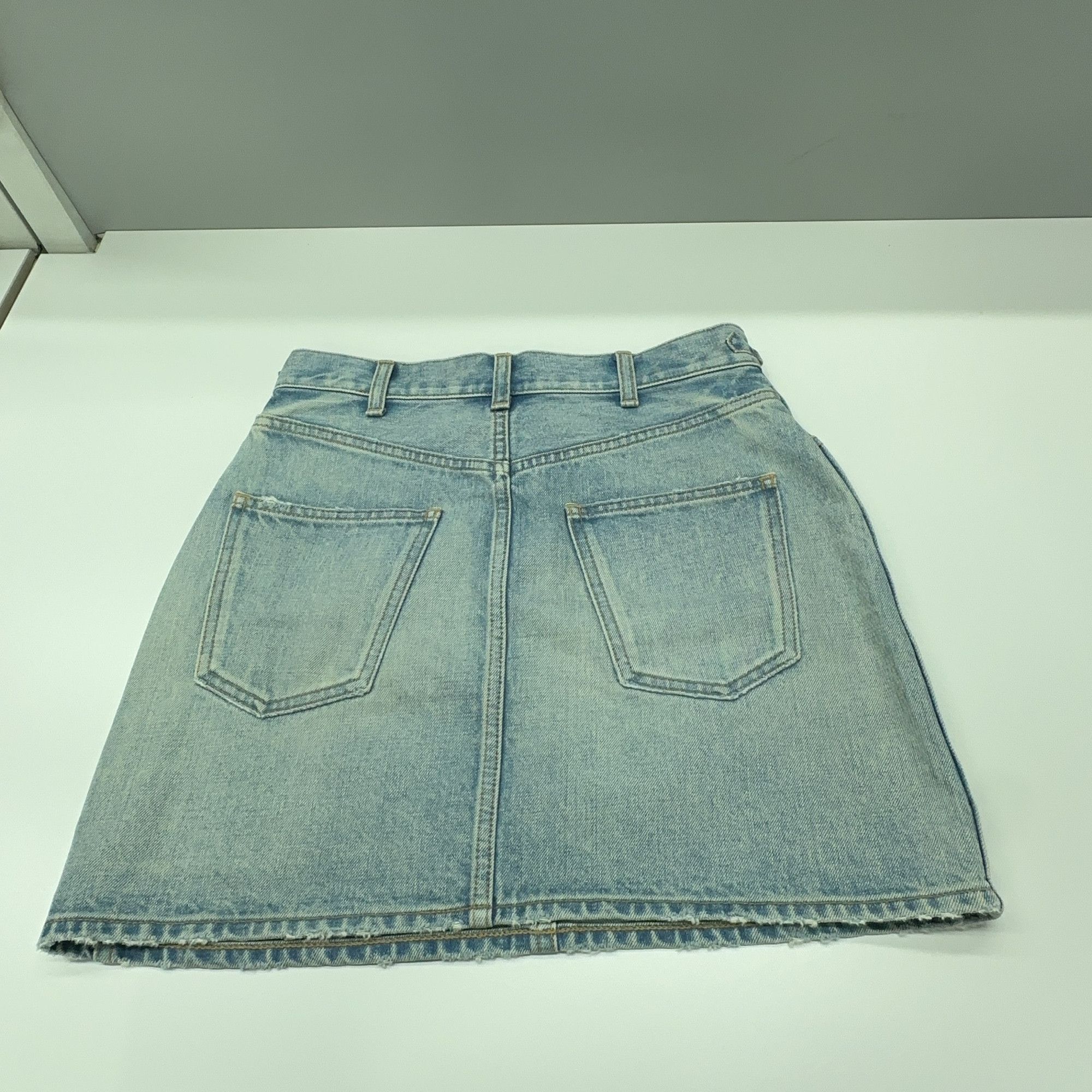 Celine Celine Chain Detail Denim Mini Skirt Size 27 Size 27" / US 4 / IT 40 - 8 Thumbnail