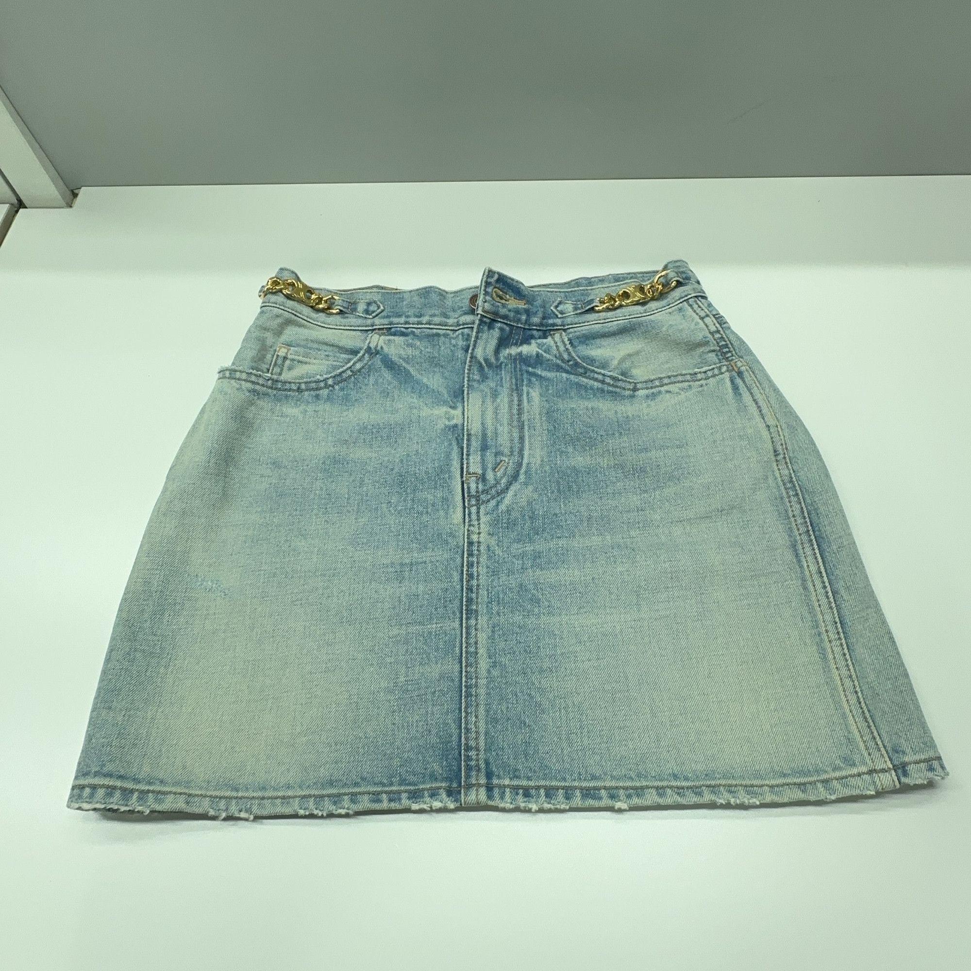 Celine Celine Chain Detail Denim Mini Skirt Size 27 Size 27" / US 4 / IT 40 - 6 Thumbnail