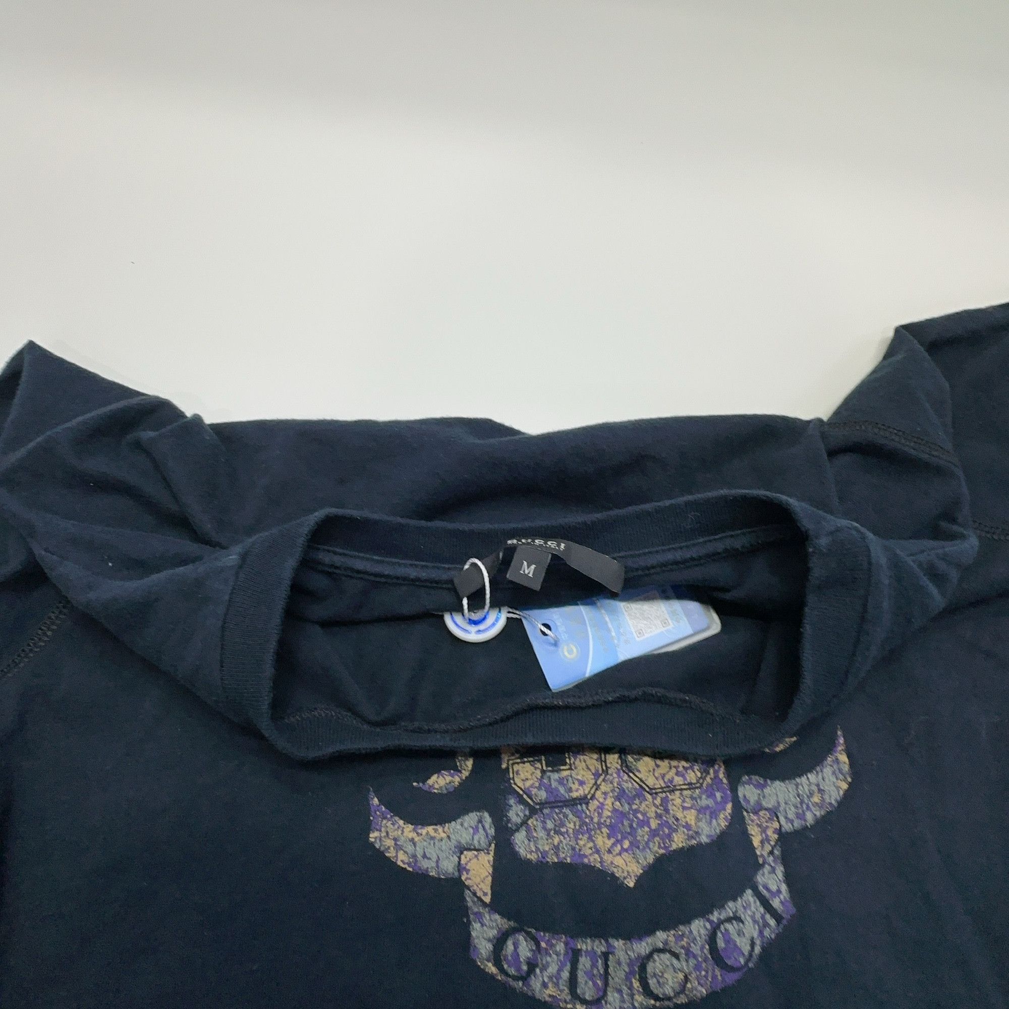Gucci Gucci Crest Logo T-Shirt Size M Size US M / EU 48-50 / 2 - 5 Thumbnail