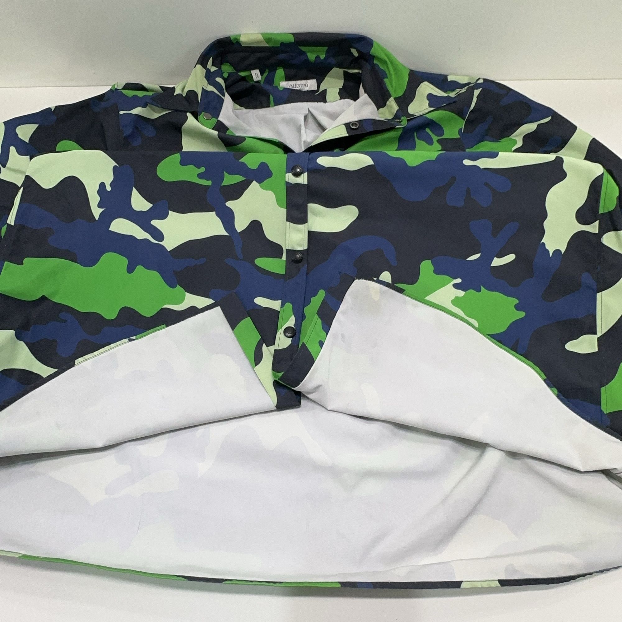 Valentino Valentino Camouflage Button Up Shirt Size L Size US L / EU 52-54 / 3 - 9 Thumbnail