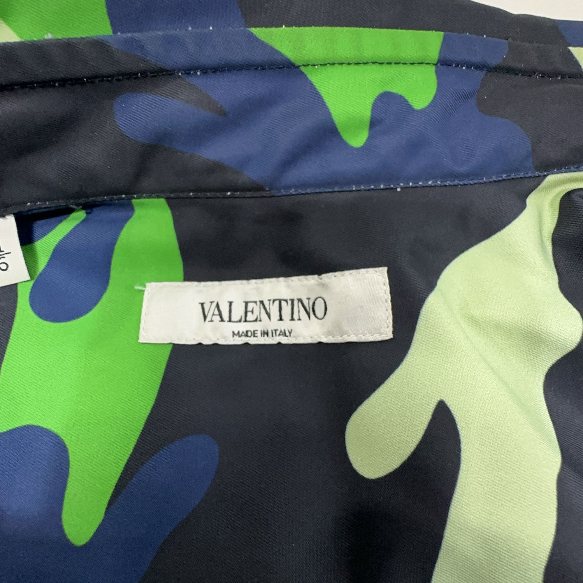 Valentino Valentino Camouflage Button Up Shirt Size L Size US L / EU 52-54 / 3 - 3 Thumbnail