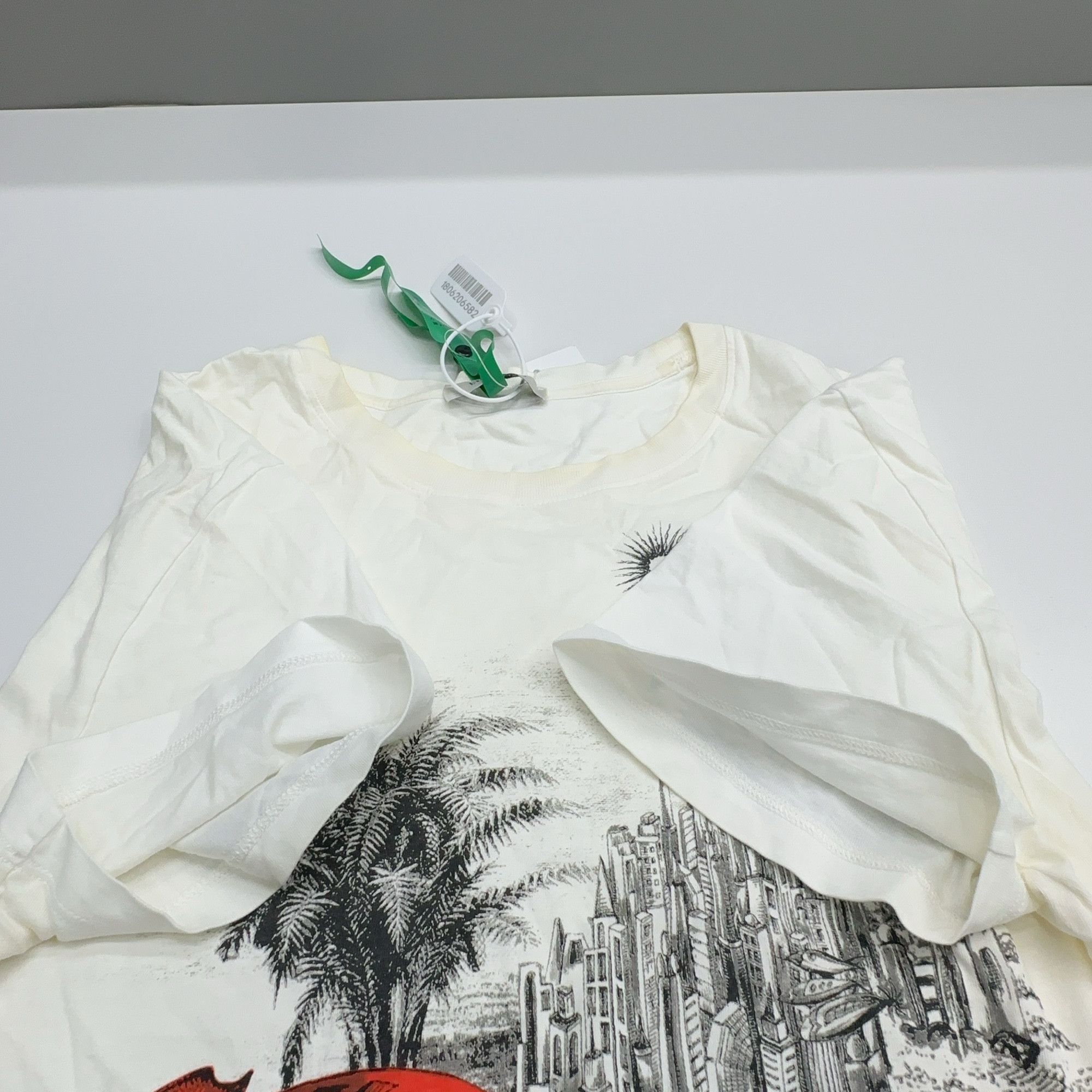 Valentino Valentino Dreamatic Graphic T-Shirt Size L Size US L / EU 52-54 / 3 - 10 Thumbnail