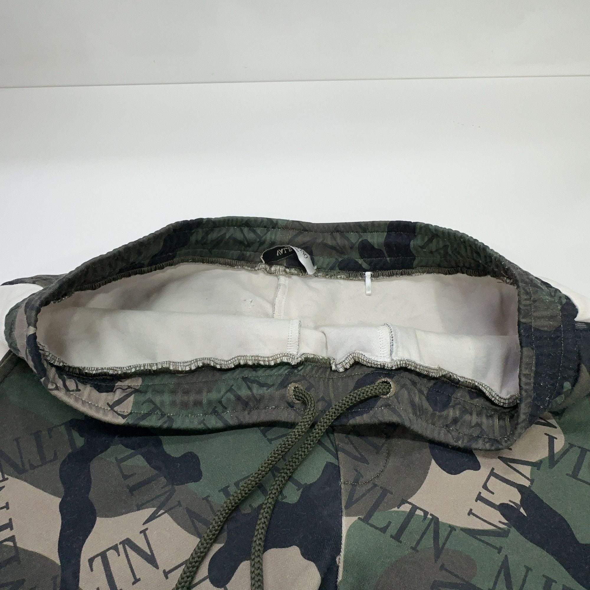 Valentino Valentino VLTN Camo Sweatpants Size S Size US 30 / EU 46 - 6 Thumbnail