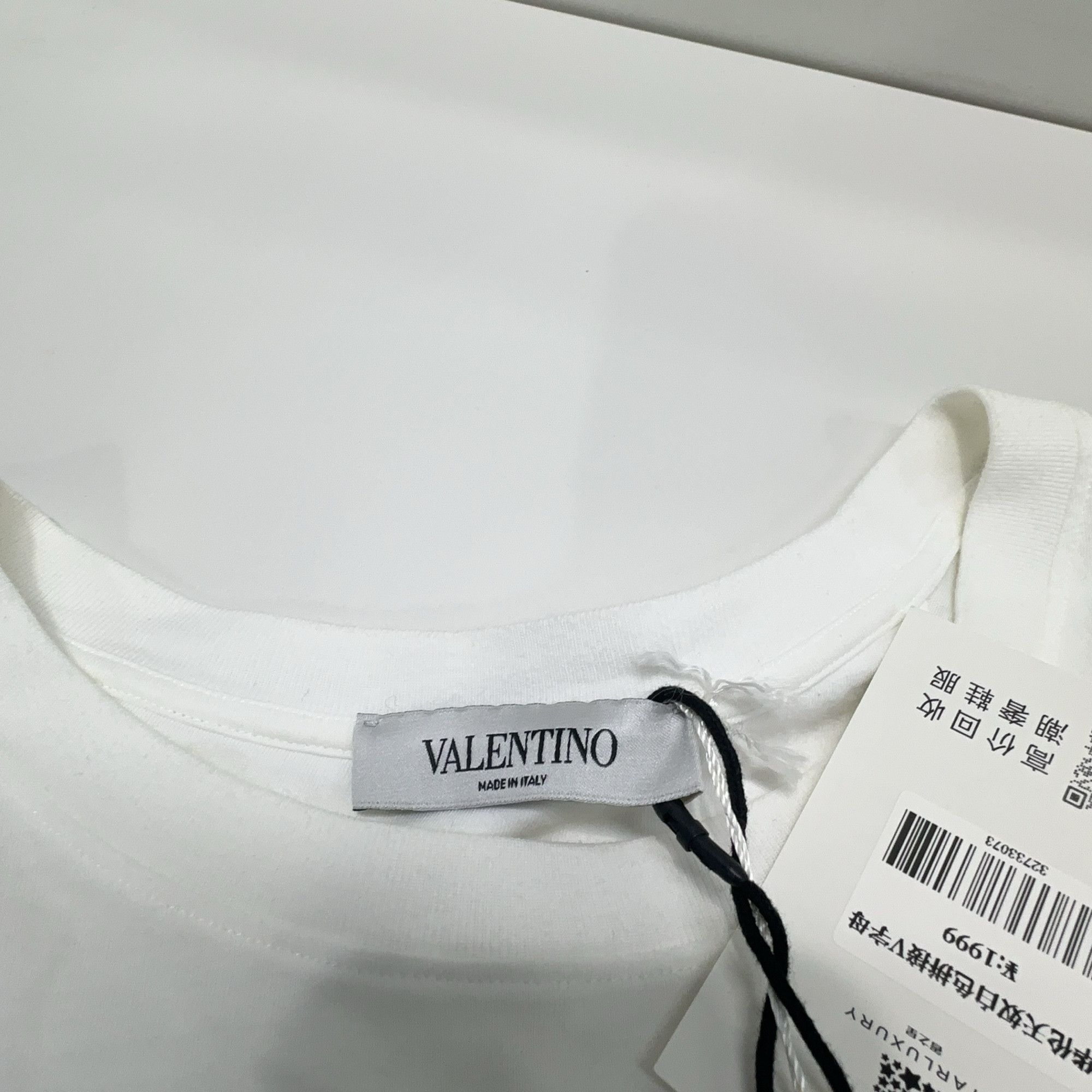 Valentino Valentino V-Logo Short Sleeve T-Shirt Size L Size US L / EU 52-54 / 3 - 5 Thumbnail