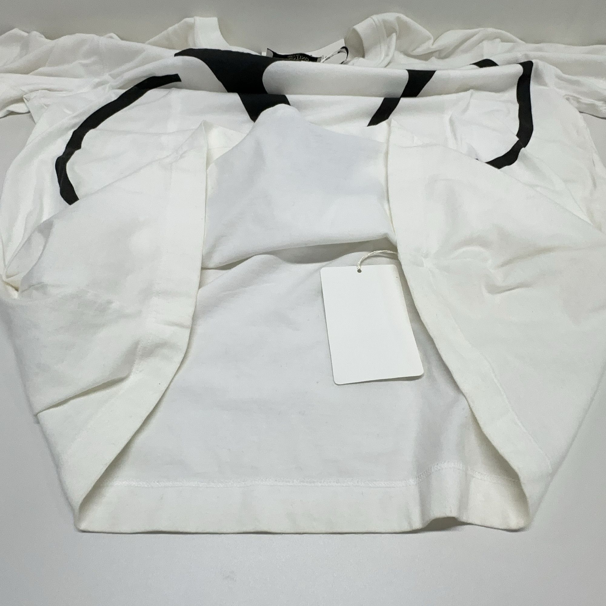 Valentino Valentino V-Logo Short Sleeve T-Shirt Size L Size US L / EU 52-54 / 3 - 9 Thumbnail