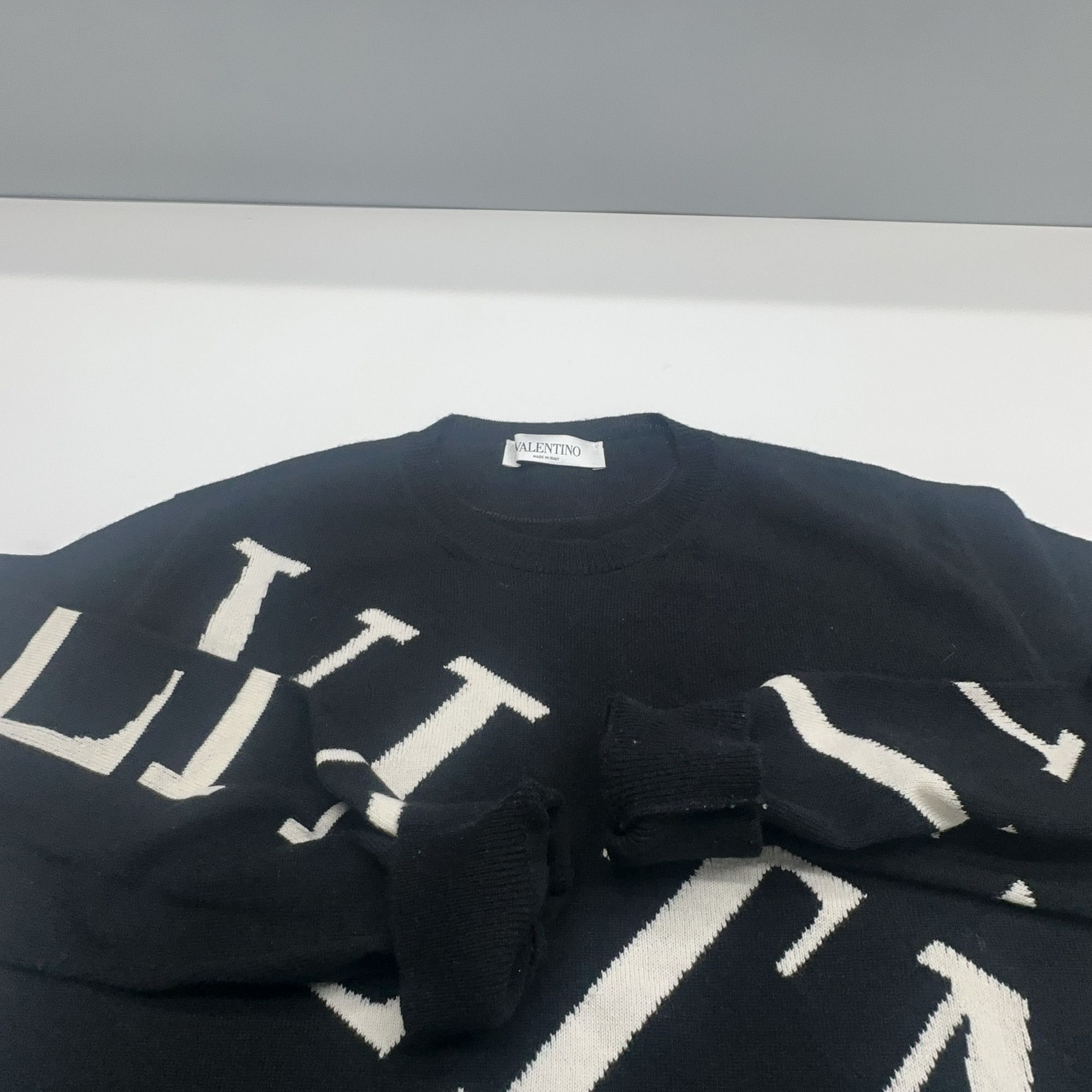 Valentino Valentino VLTN Logo Sweater Size M Size US M / EU 48-50 / 2 - 7 Thumbnail