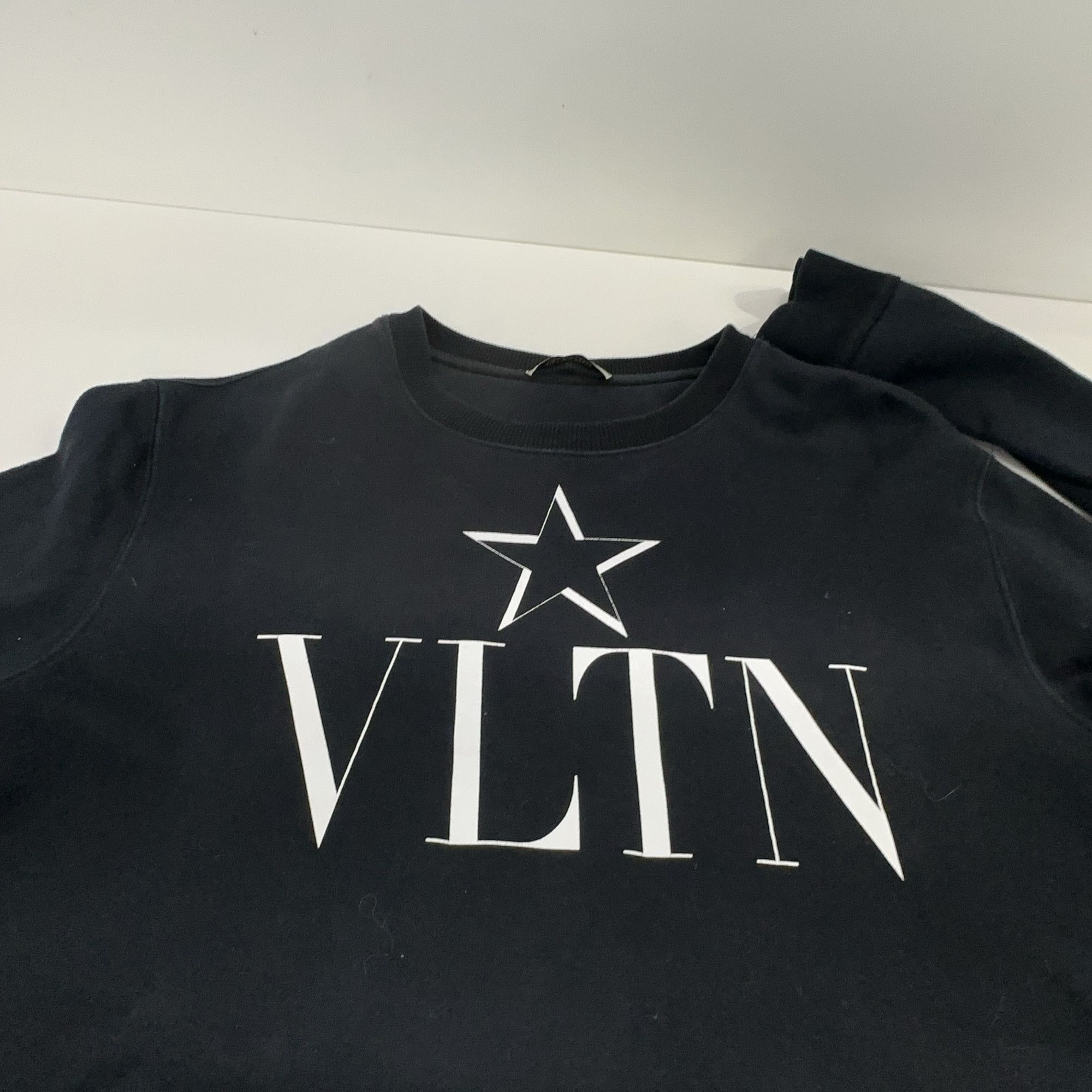 Valentino Valentino VLTN Star Logo Sweatshirt Size S Size US S / EU 44-46 / 1 - 8 Thumbnail