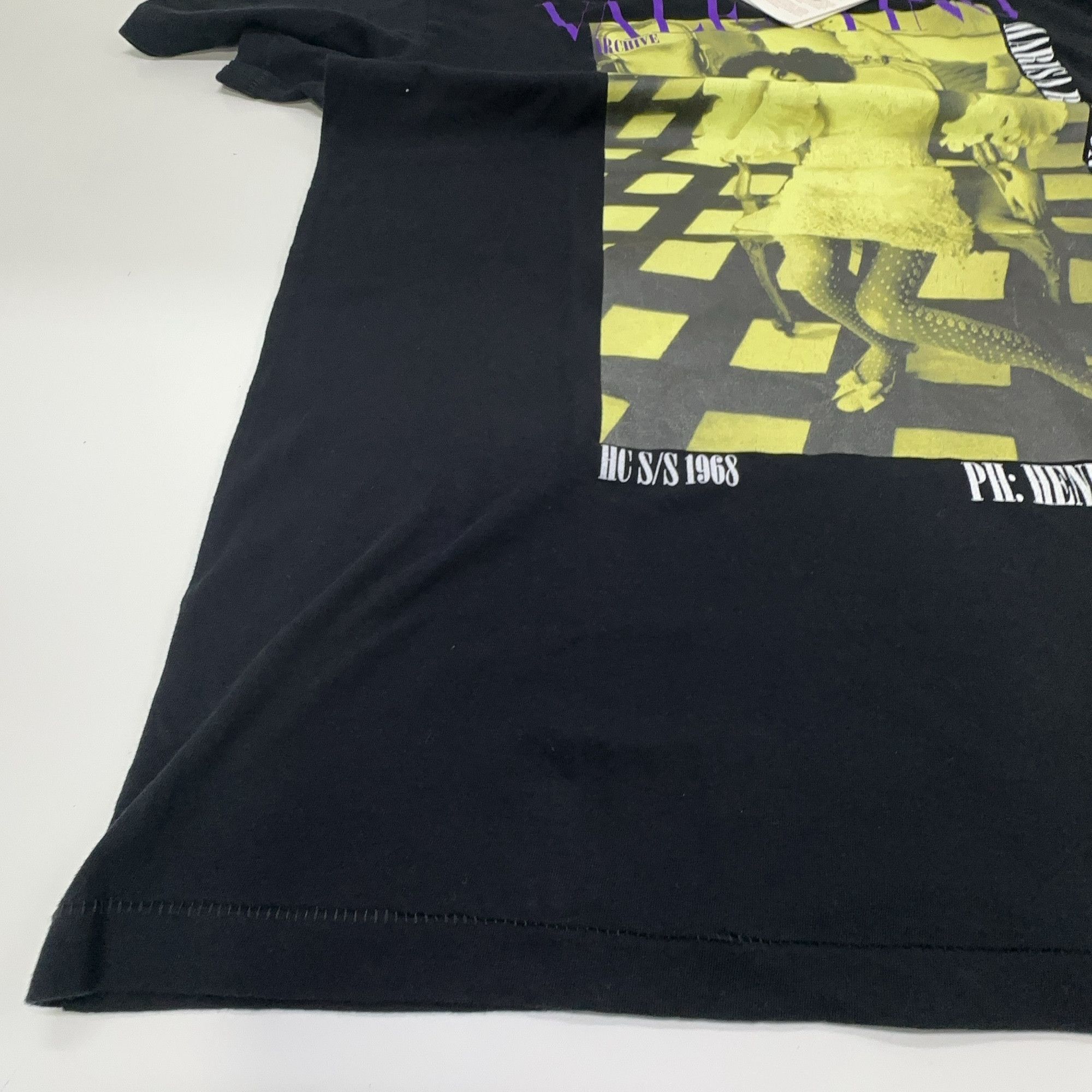 Valentino Valentino Graphic Archive Short Sleeve T-Shirt Size M Size US M / EU 48-50 / 2 - 7 Thumbnail