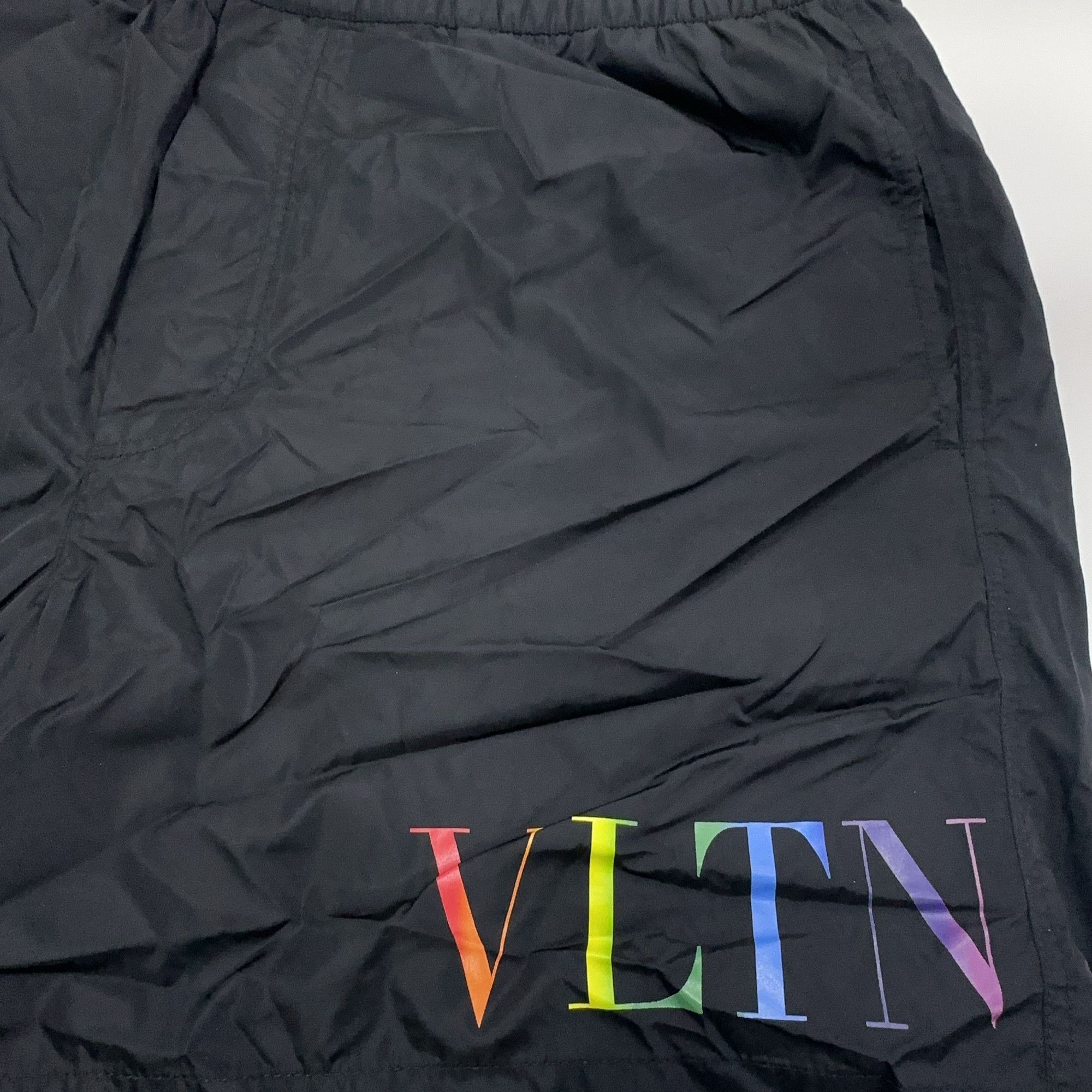 Valentino Valentino Rainbow VLTN Logo Swim Shorts US 34 Size US 34 / EU 50 - 6 Thumbnail