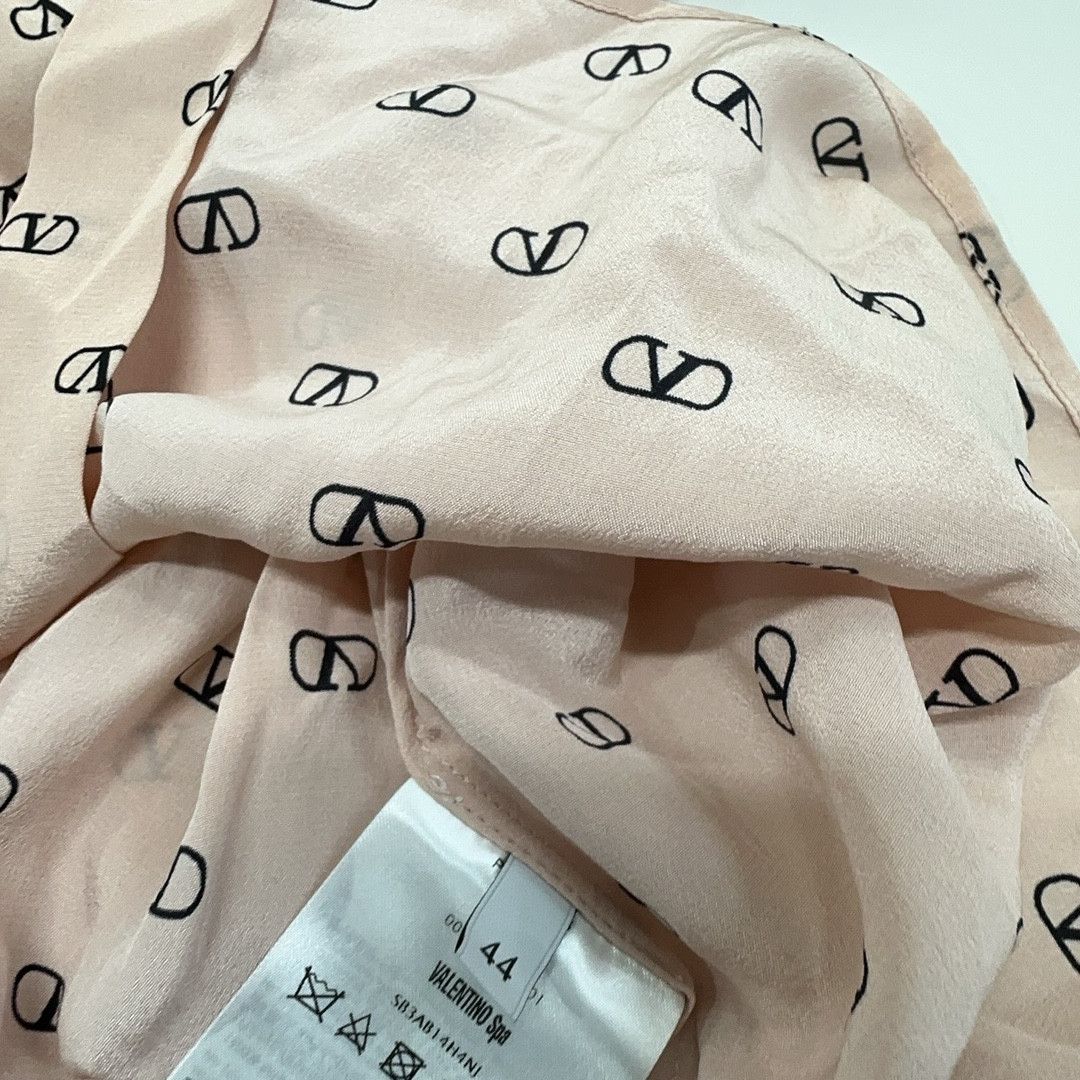 Valentino Valentino V-Logo Pattern Blouse Size 44 Size M / US 6-8 / IT 42-44 - 4 Thumbnail