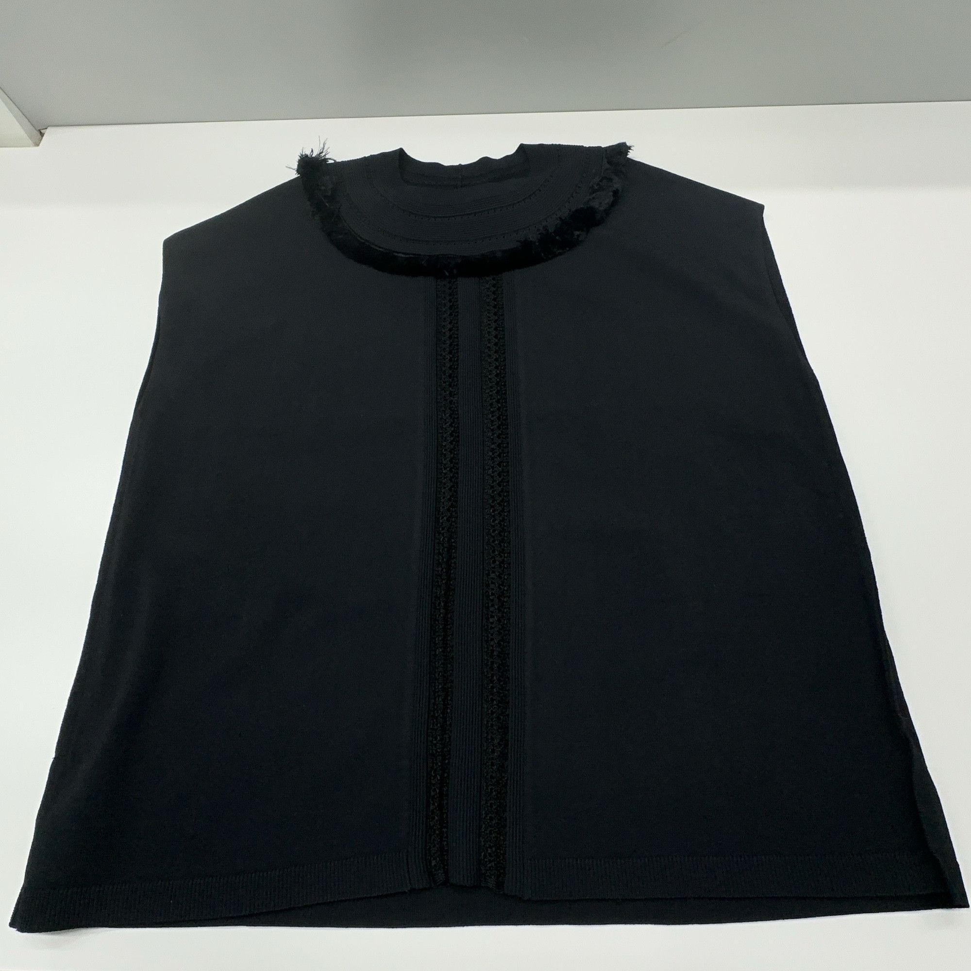 Valentino Valentino Fringed Trim Knit Tank Top Size S Size US S / EU 44-46 / 1 - 5 Thumbnail