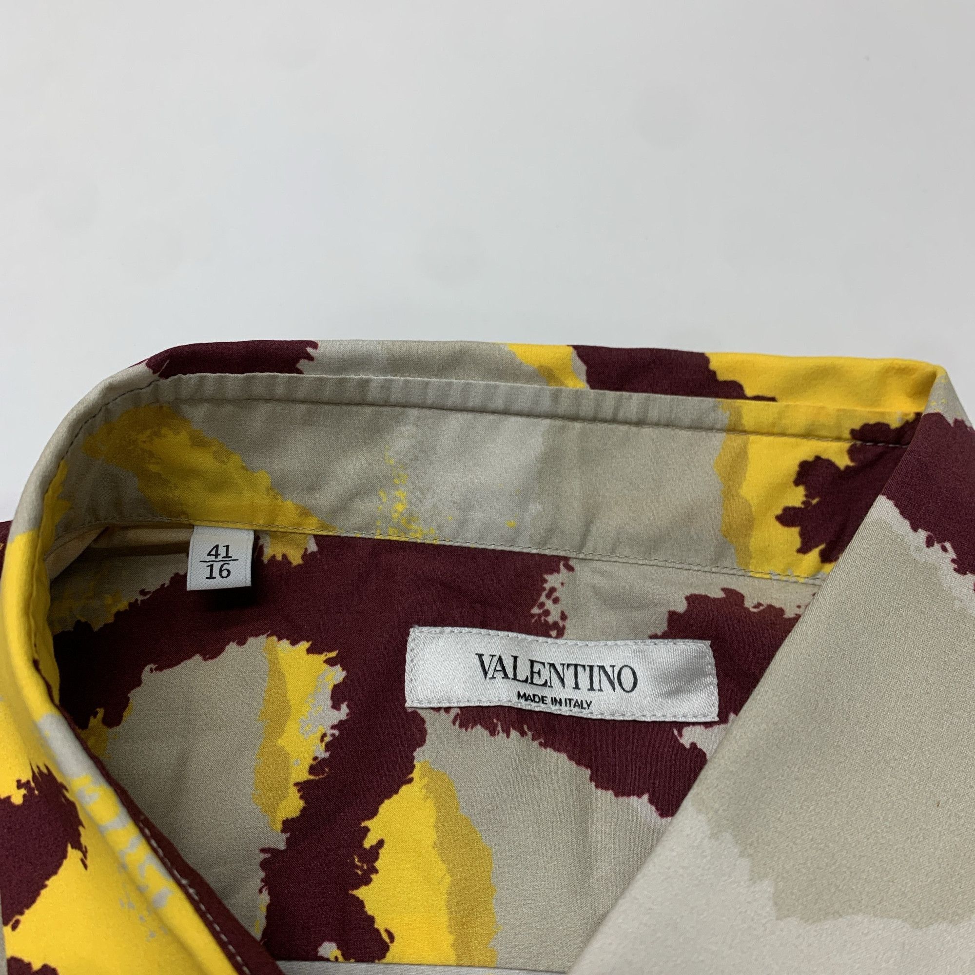 Valentino Valentino Camouflage Print Shirt Size L Size US L / EU 52-54 / 3 - 5 Thumbnail
