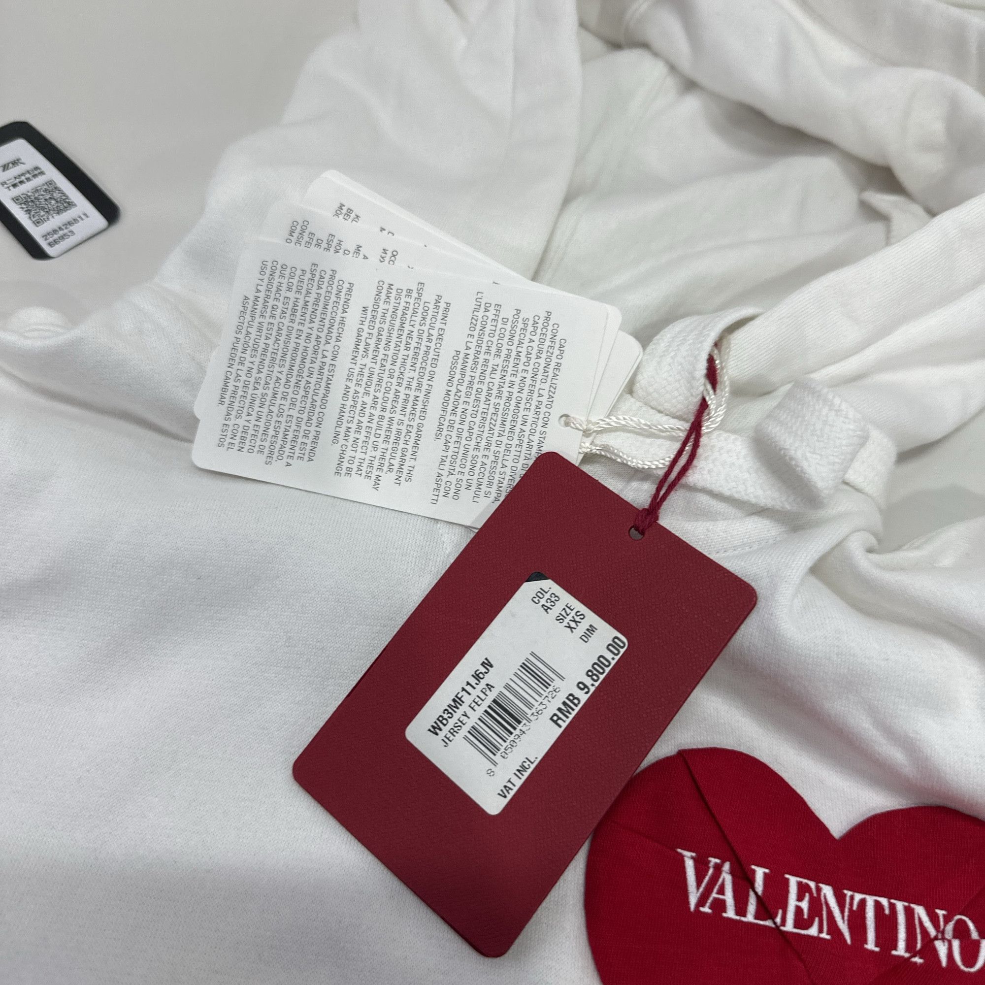 Valentino Valentino Heart Appliqué Hoodie Size XXS Size XXS / US 00 / IT 34 - 3 Thumbnail