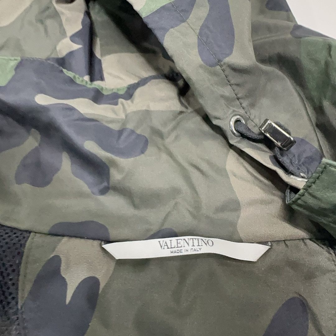 Valentino Valentino Camouflage VLTN Light Jacket Size L Size US L / EU 52-54 / 3 - 5 Thumbnail